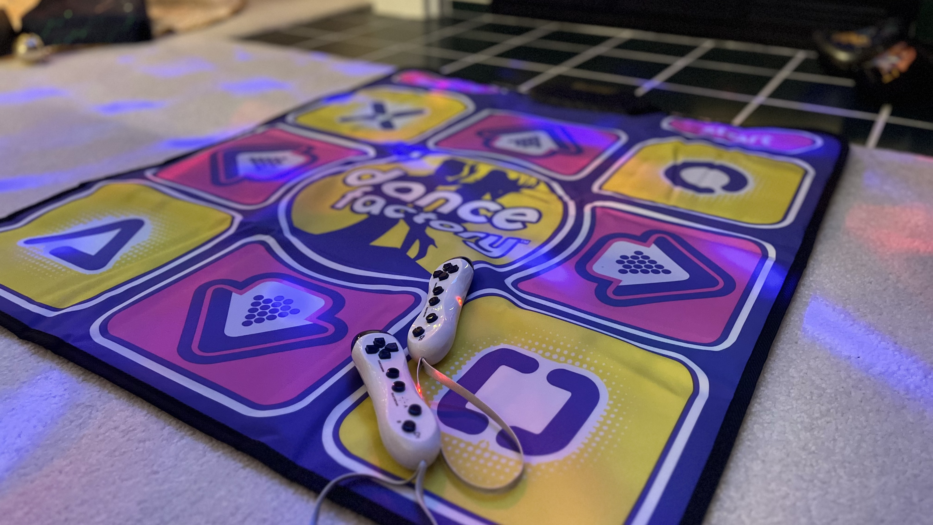 Amazon.com: Acelufly Eletrionic Dance Mat for TV with HD Camera