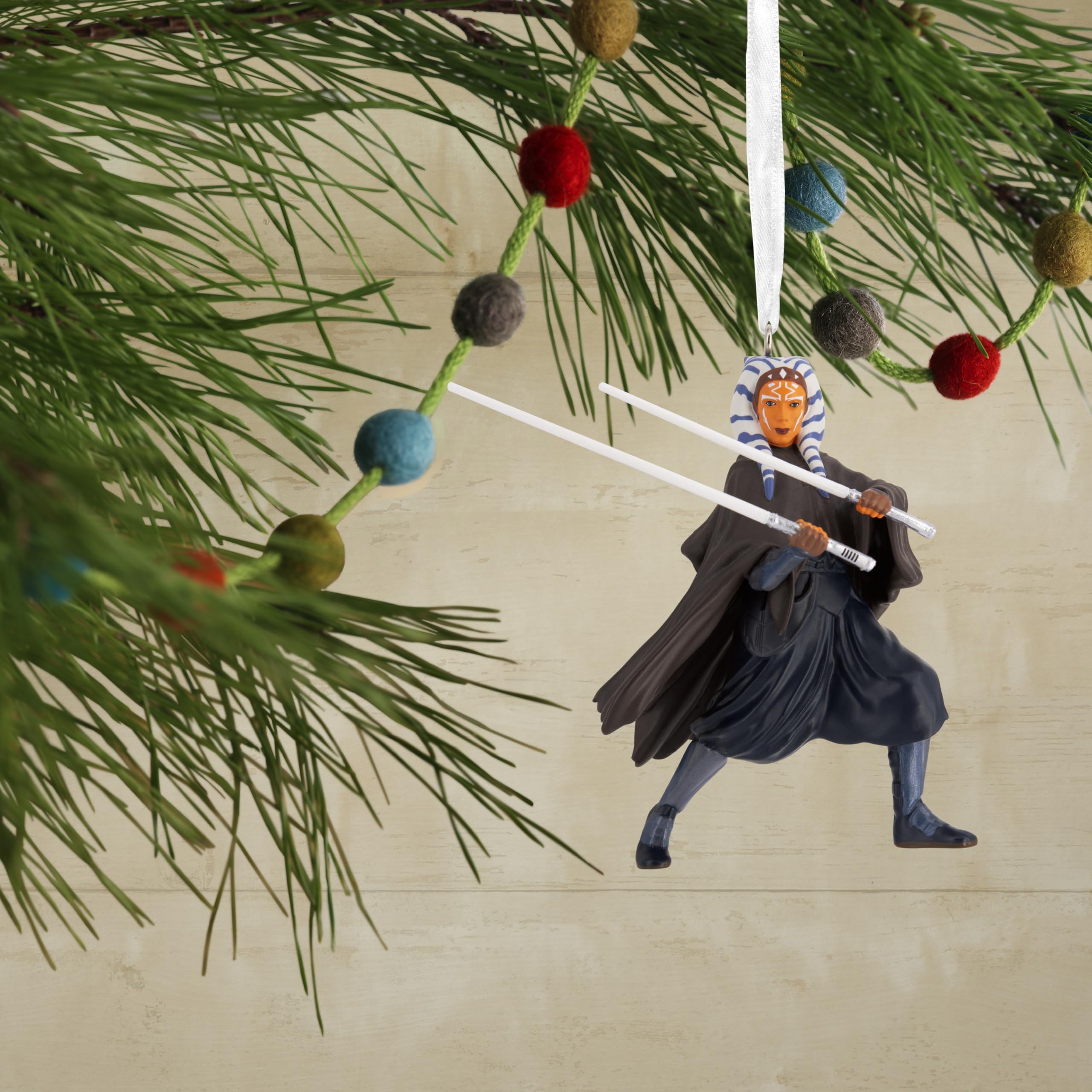 Hallmark Star Wars Ahsoka Hanging Ornament, Resin Tree Decoration, Gifts for Christmas Red, Orange & Brown, 8.3cm by 9.5cm by 6.4cm - Image 4