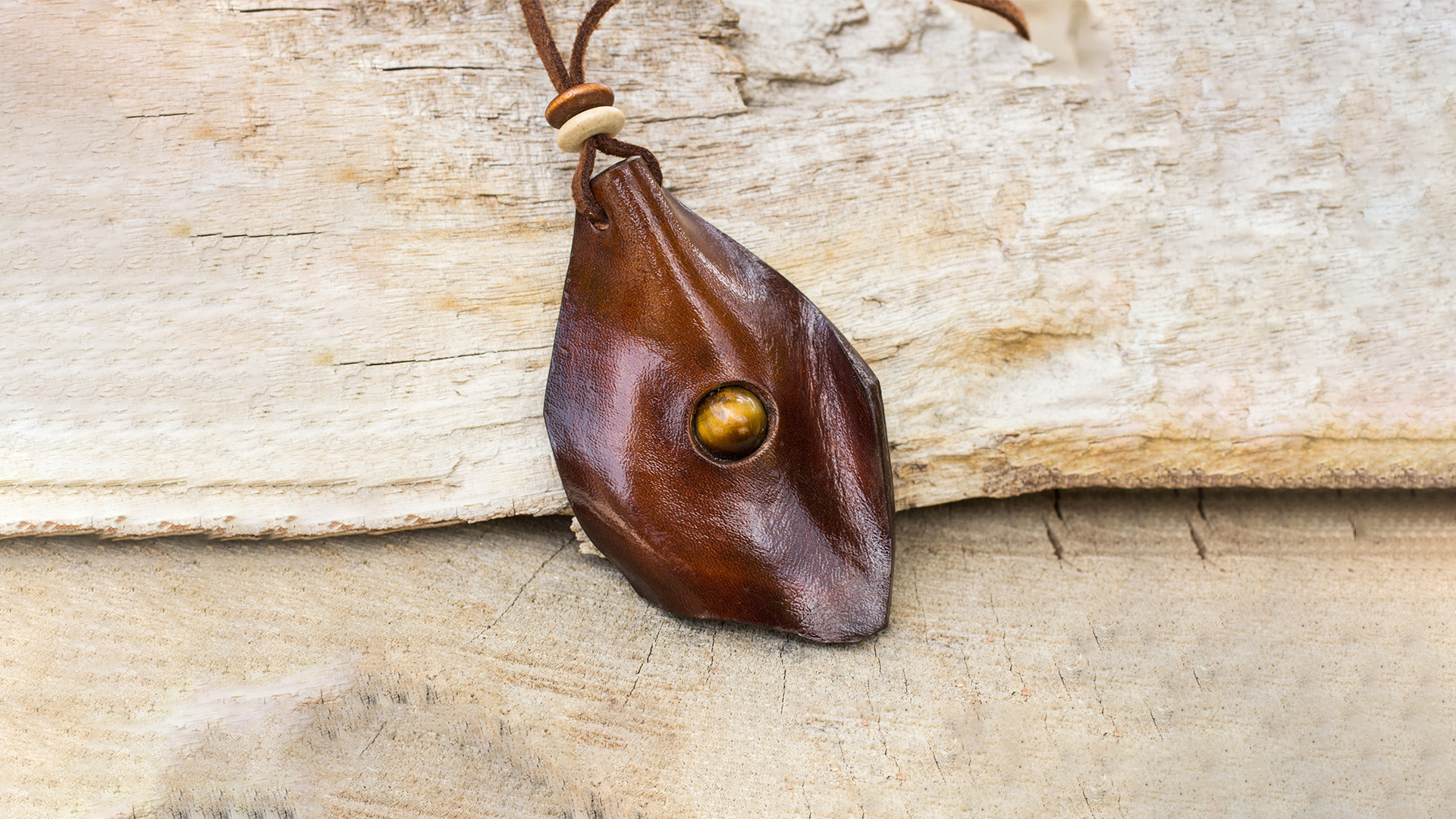 NOVICA Artisan Handmade Men's Tigers Eye Leather Necklace Wood