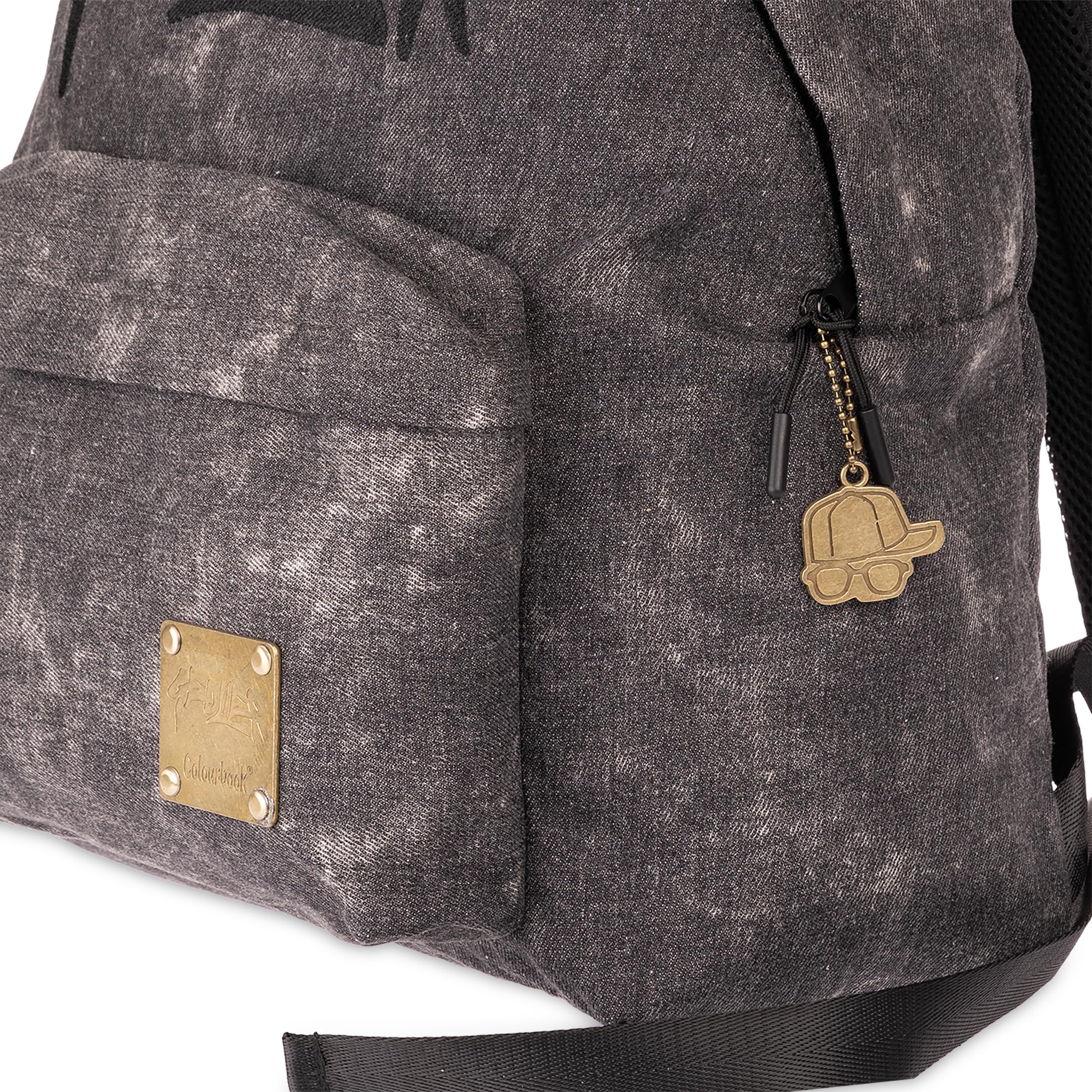Colourbook Zaino Casual Geolier Black Denim 23 Litri Similpelle Effetto Denim Spallacci Rinforzati Schienale Imbottito Licenza Ufficiale Scuola Tempo Libero