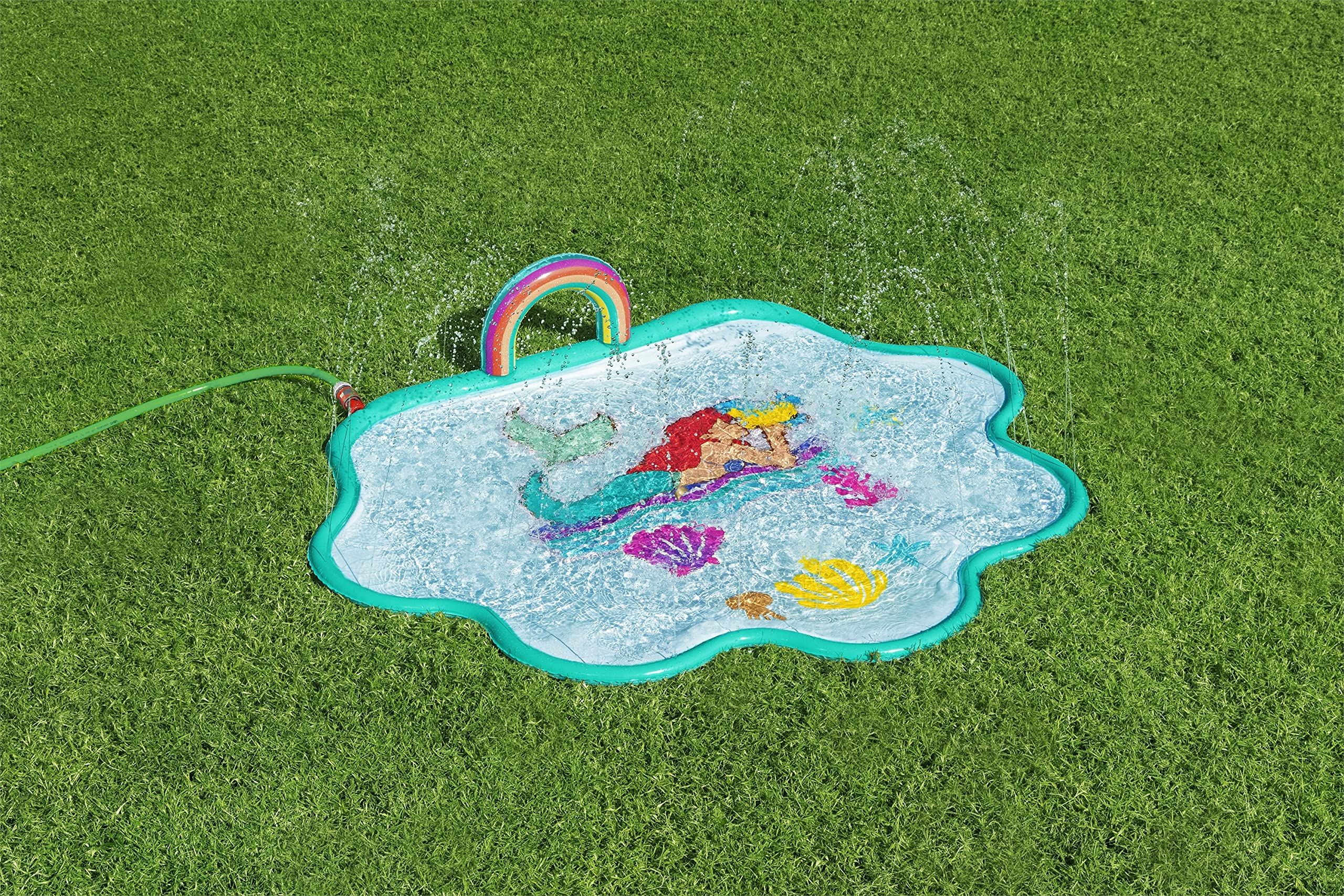 64" x 57"/1.63m x 1.45m Splash Pad