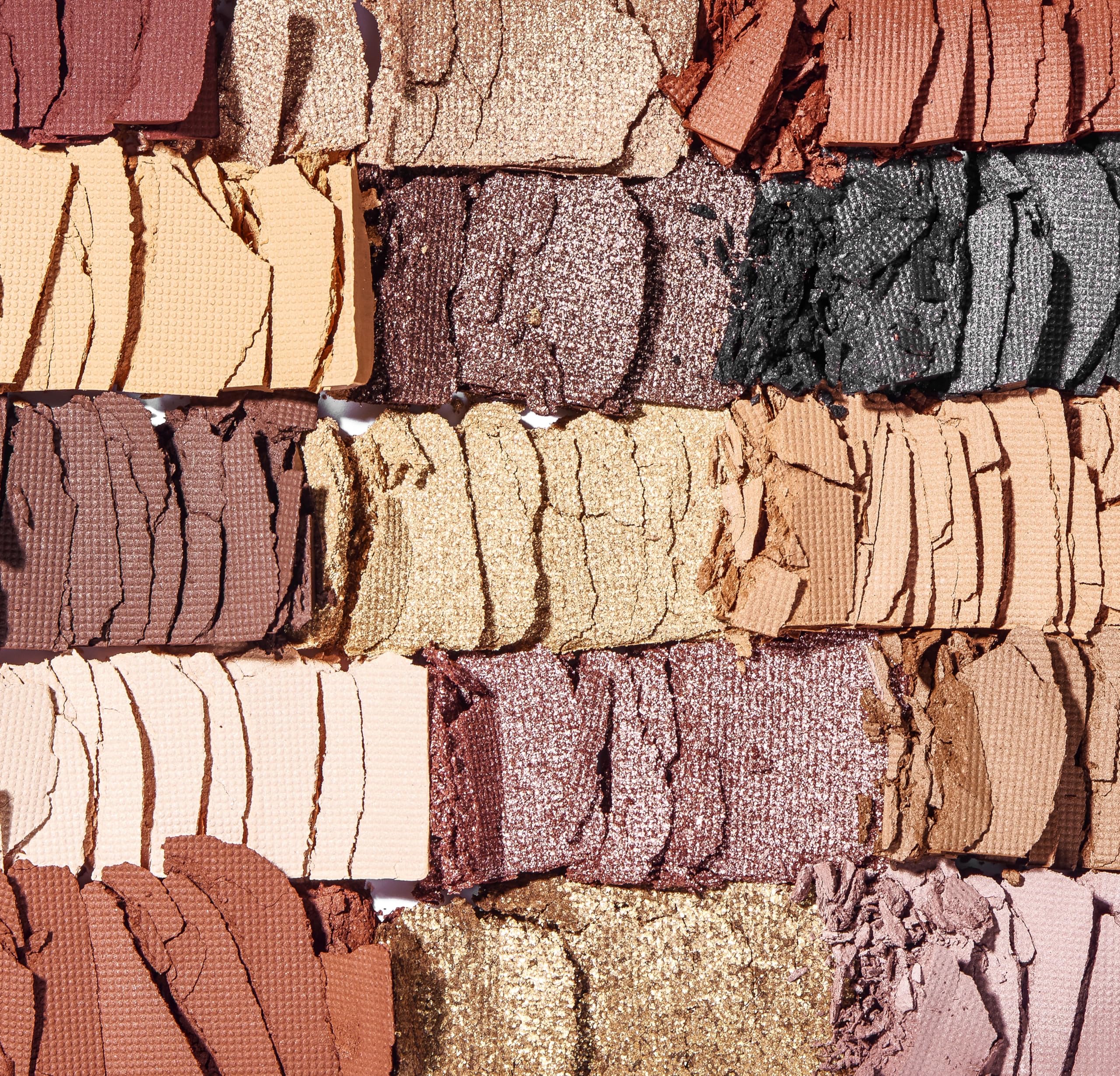Amazon.com : Revolution, Reloaded Shadow Palette, Blendable Matte & Shimmer  Finishes, 15 Shades, Velvet Rose, 0.58 oz : Beauty & Personal Care