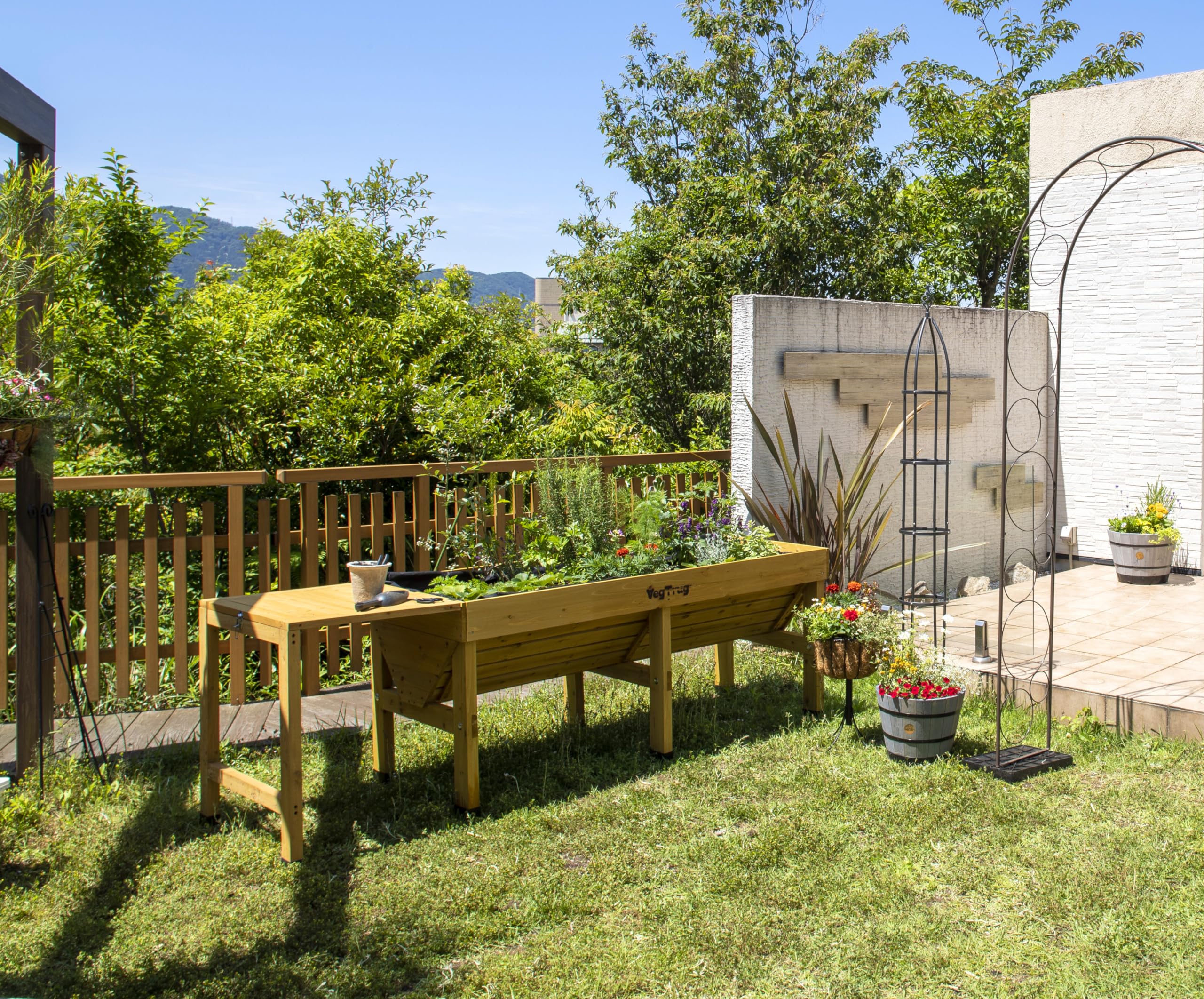 VegTrug Hochbeet Classic 1,8 m - Natural - 183 x 76 x 80 cm - ergonomisch | Pflanzkasten aus 100% FSC-Zedernholz - wetterfest für Balkon, Terrasse & Garten - platzsparendes Pflanzbeet mit Vlieseinlage