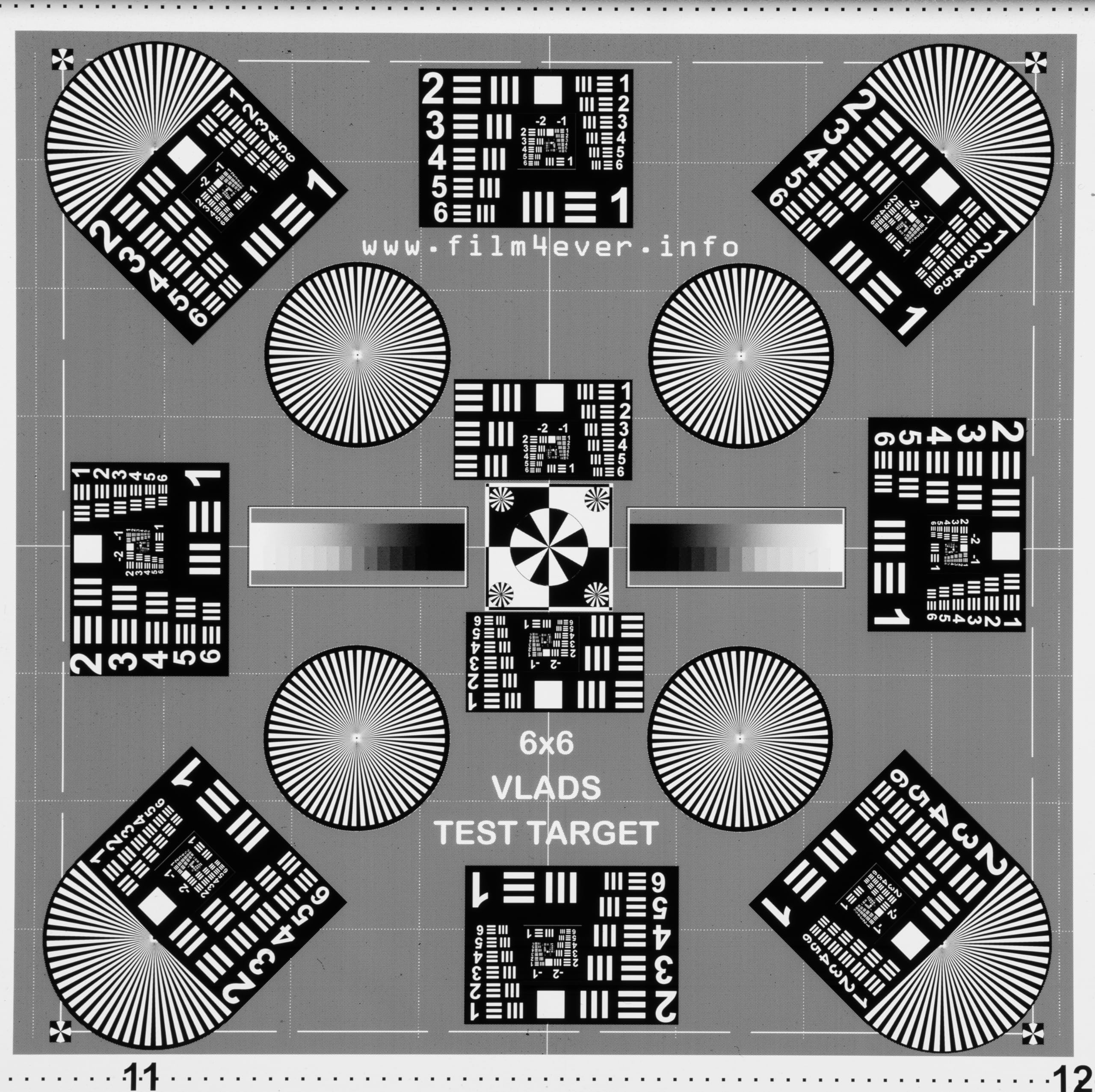 Comprobador de enfoque para escanear películas con DSLR/sin espejo. Digitaliza diapositivas y negativos. Utiliza completamente la nitidez y la fidelidad de tu lente. (645, 6x6, 6x7)