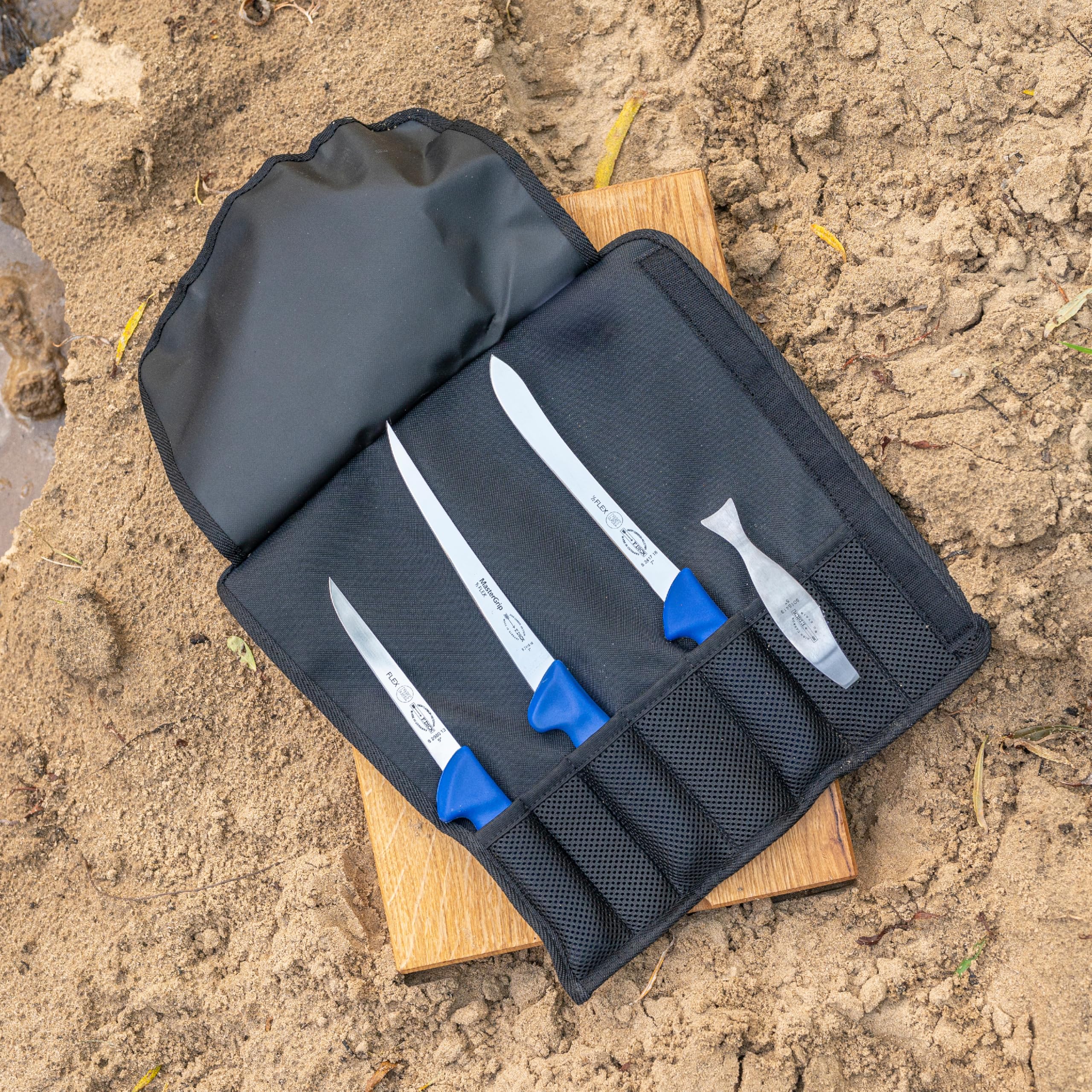 DICK Textil-Rolltasche "Angler" 4-tlg. (Maße 34,50 x 35,50 x 6 cm, mit Grätenpinzette, Ausbeinmesser und zwei Filetiermesser, Farbe Blau, Anglermesserset) 82461000