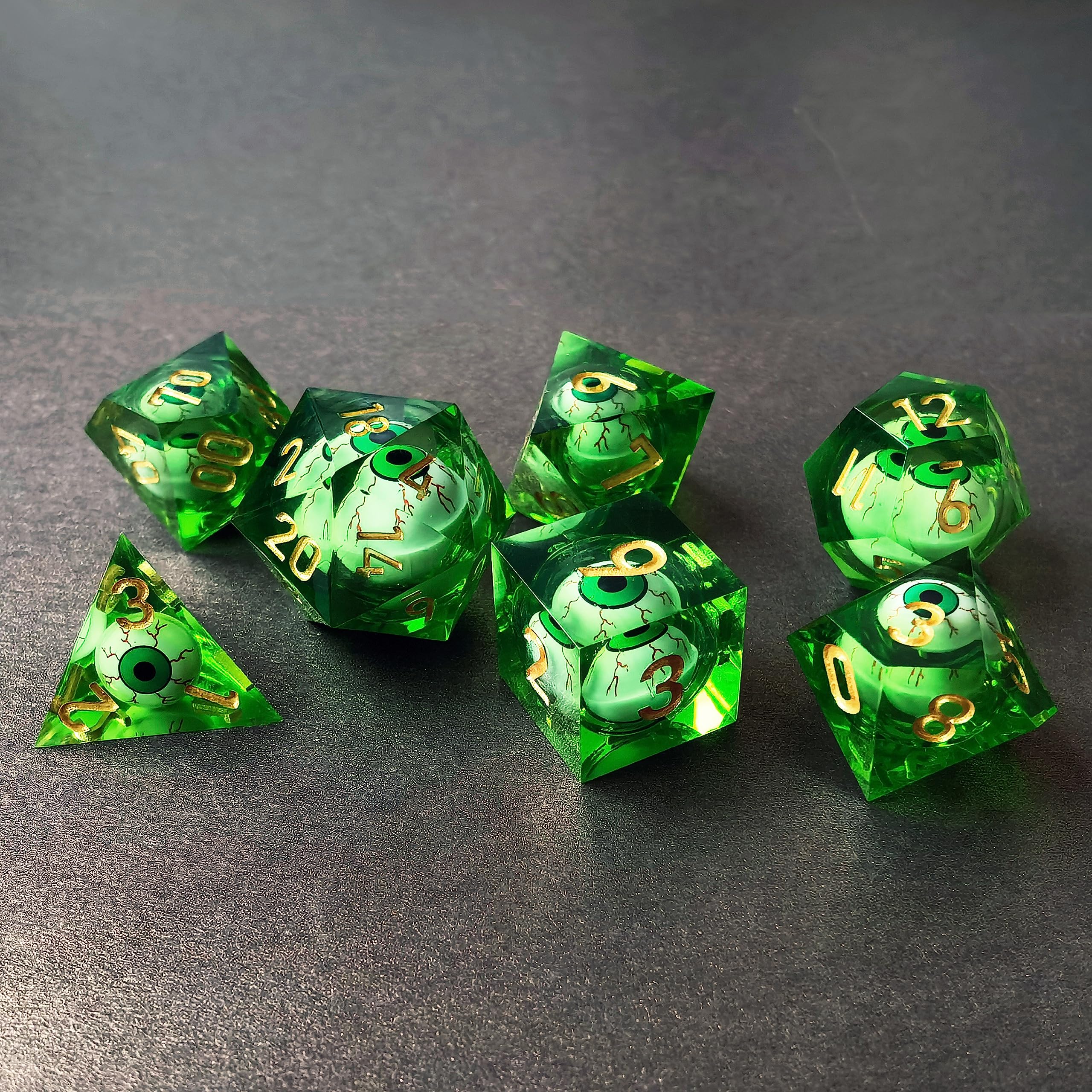 BESCON Sharp Edged Liquid Core Rolling Eyeball Polyhedral Dice Set – Razor Edge Polyhedral Dice with Rolling Eyeball Inside (7 szt. RPG Dice Set with Green Eye)