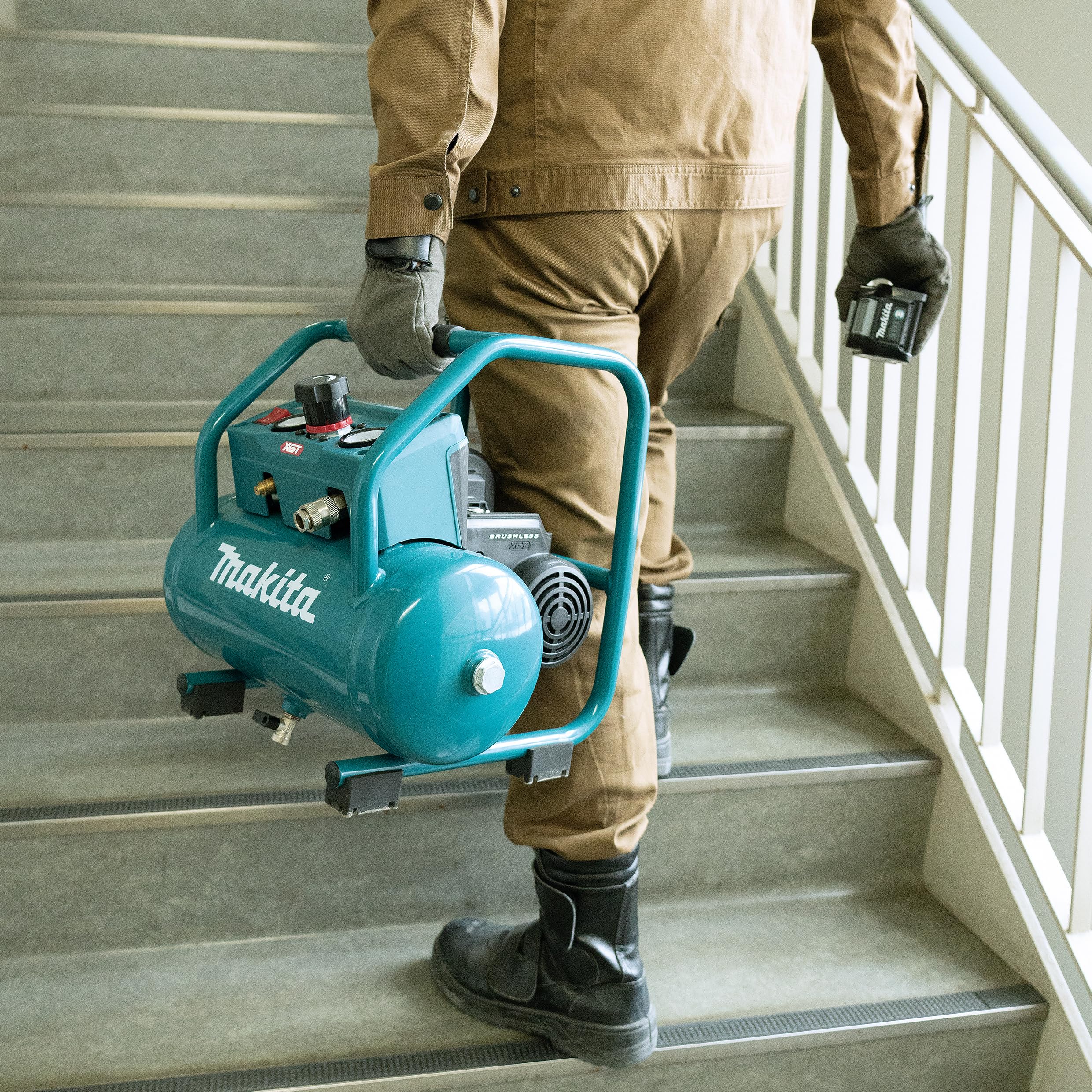 Makita AC001GZ - Compresor de batería (9,3 bar, 40 V, máx. (sin batería, sin cargador)