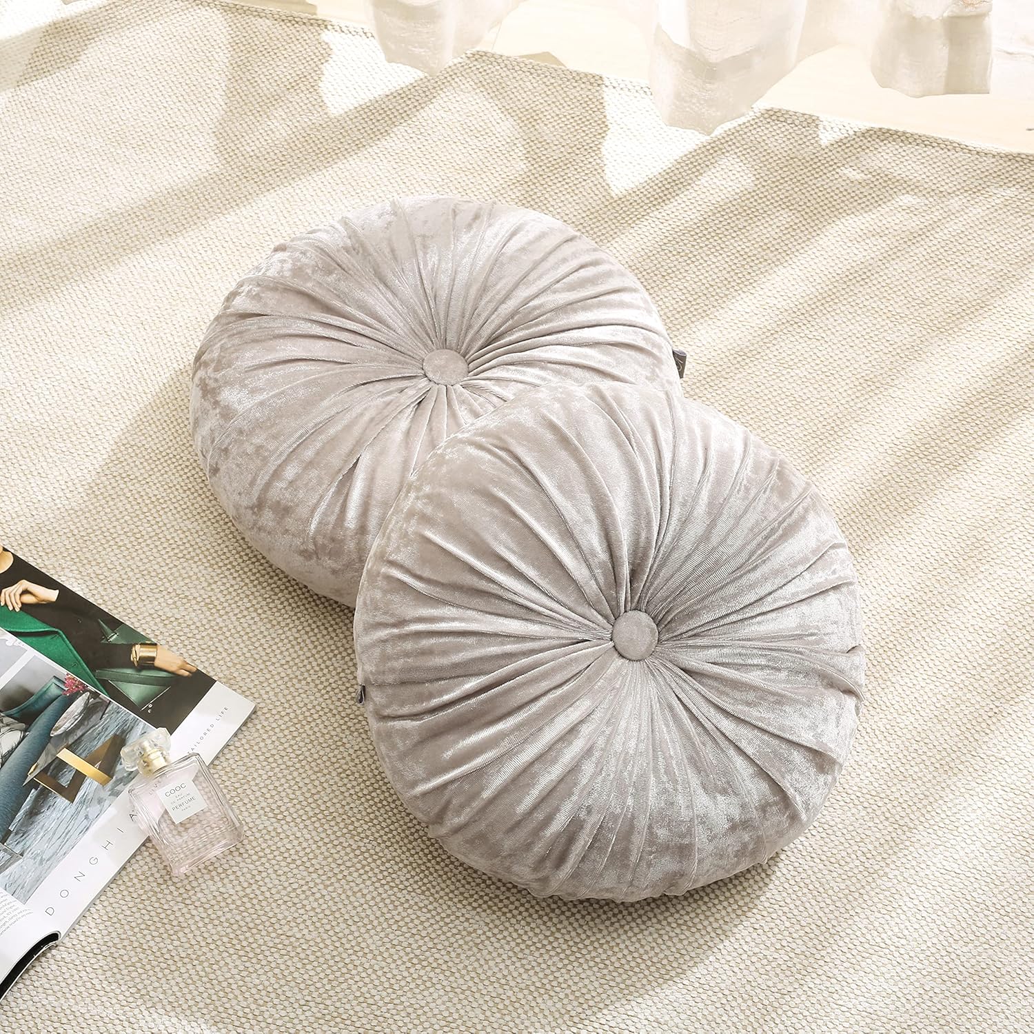 Verpert Pack 2：Round Floor Cushions Pillow, Solid Color Velvet Meditation Cushion Pumpkin Pleated Meditation Pillow for Home Sofa Bed Car Decor Floor Pillow Cushion Beige