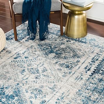 Livabliss Desta Vintage Oriental Area Rug,67" Square,Blue/White