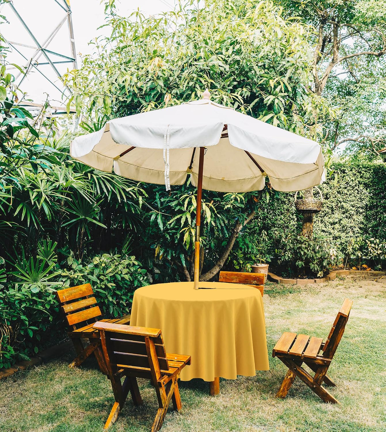Indoor/Outdoor Round Tablecloth 58 Inch Round Tablecloth with Umbrella Hole & Zipper, Waterproof Patio Table Cloths, Spring/Summer Table Covers for Backyard/BBQs - Yellow