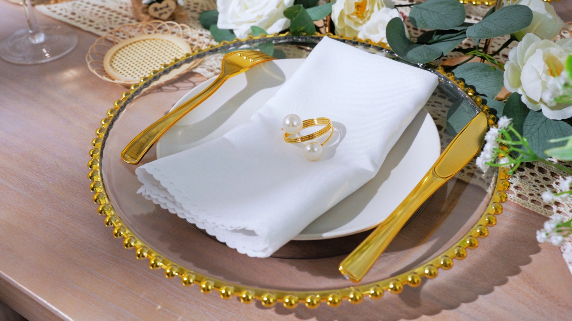 Tioncy 50 Set Clear Charger Plates Bulk Beaded Plastic Charger