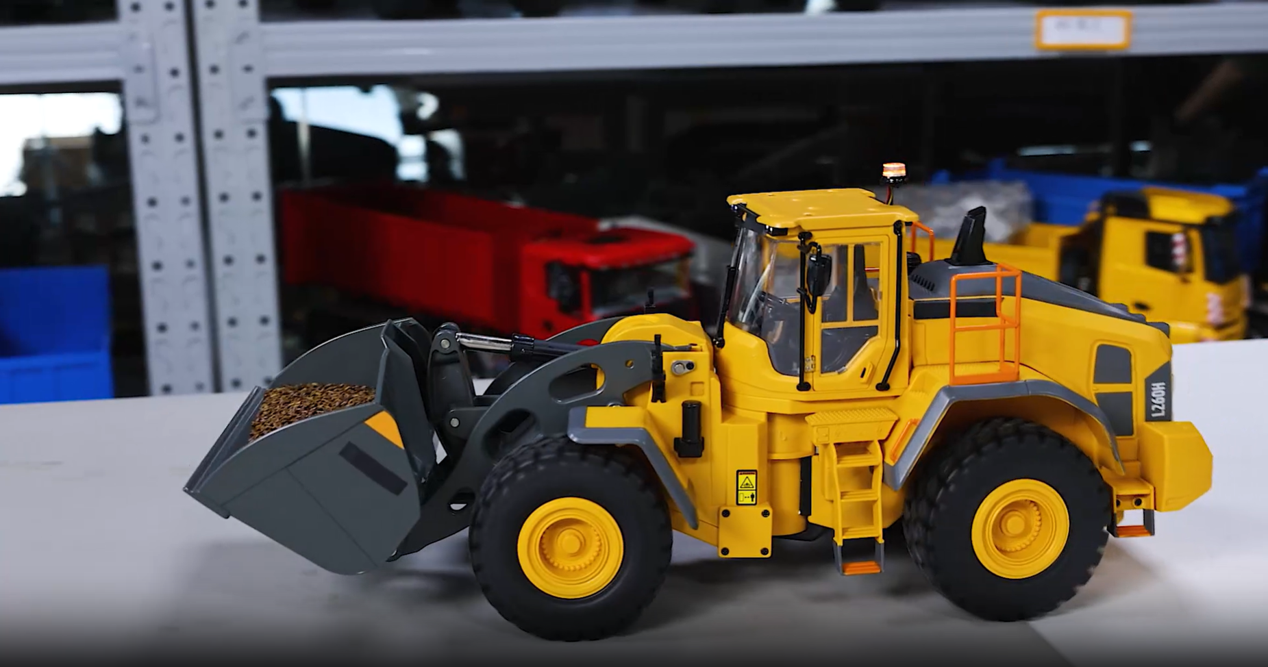 Amazon.com: wheelfun 1/16 RC Loader L260H Loader Double Eagle E592