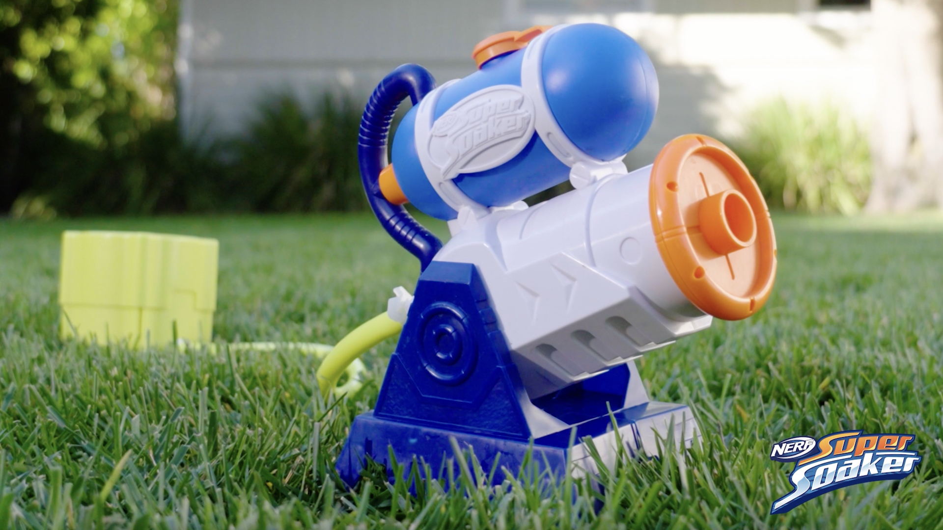 スポーツトイ・アクショントイ #UNBRANDED STEPROUND FULLSIZE Amazon.com: NERF Super Soaker Grab 'N Go Stomp Soaker Blasting