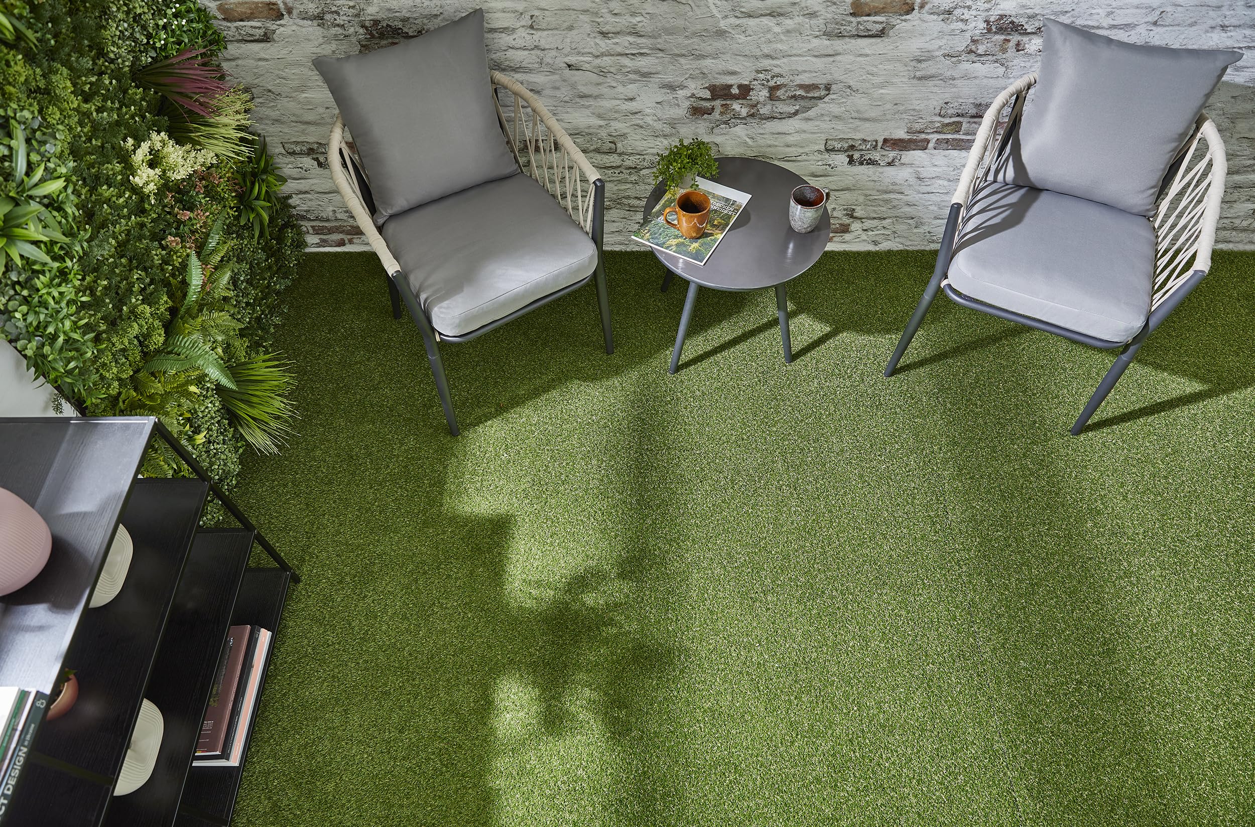 andiamo Kunstrasen Jever – wetterfester Rasenteppich für Balkon, Terrasse & Garten, natürlich grün, 22 mm Gesamthöhe, mit Drainagelöchern & UV-Schutz, leicht zu verlegen, 200 x 100 cm