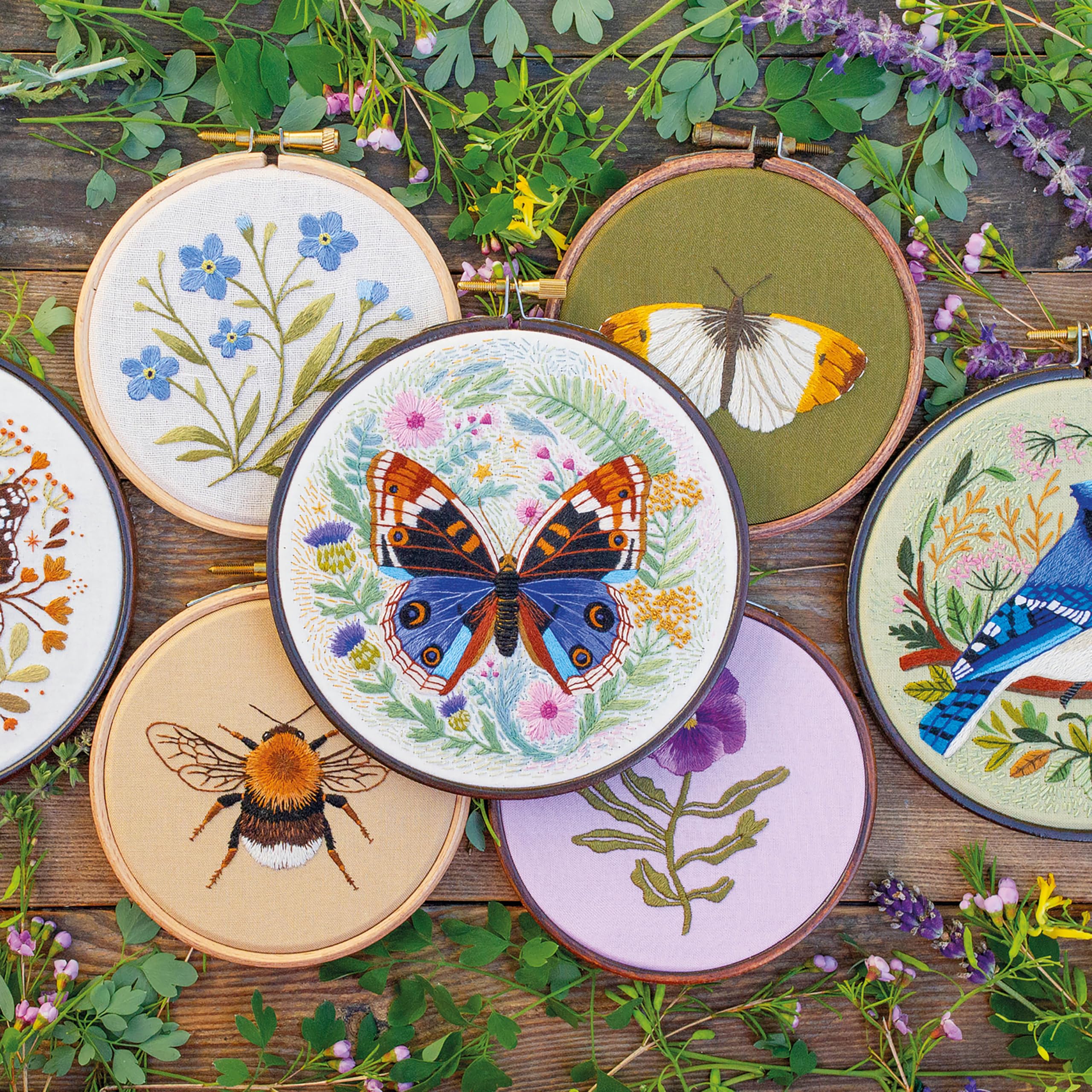 Paint with Thread: In the Garden: A step-by-step guide to embroidery - Image 12