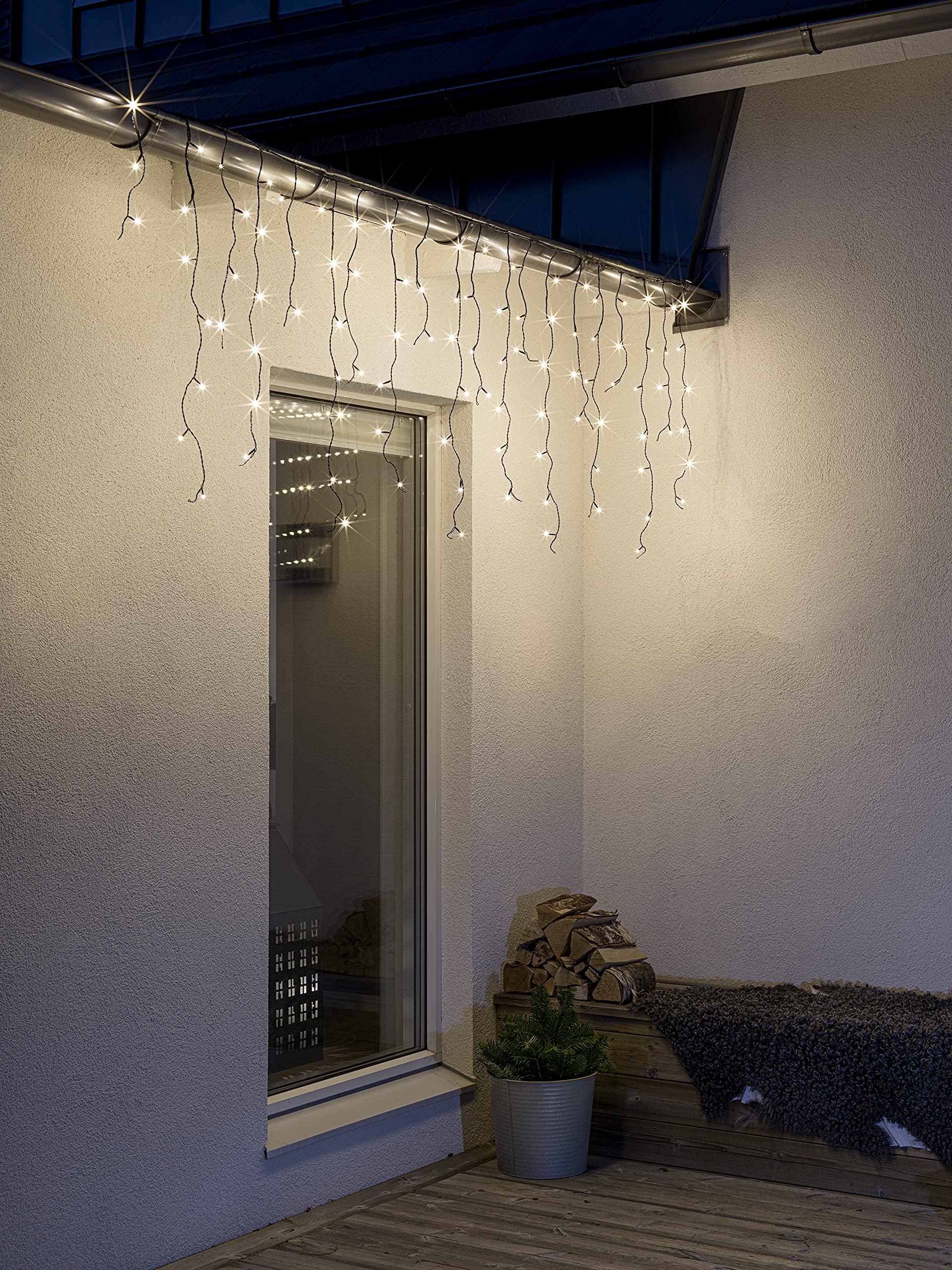 Konstsmide LED System Erweiterung: Eisregenlichterkette, gefrostet, 100 warm weiße Dioden, Außen (IP44), 1, 3W, schwarzes Soft-Kabel - 4811-137