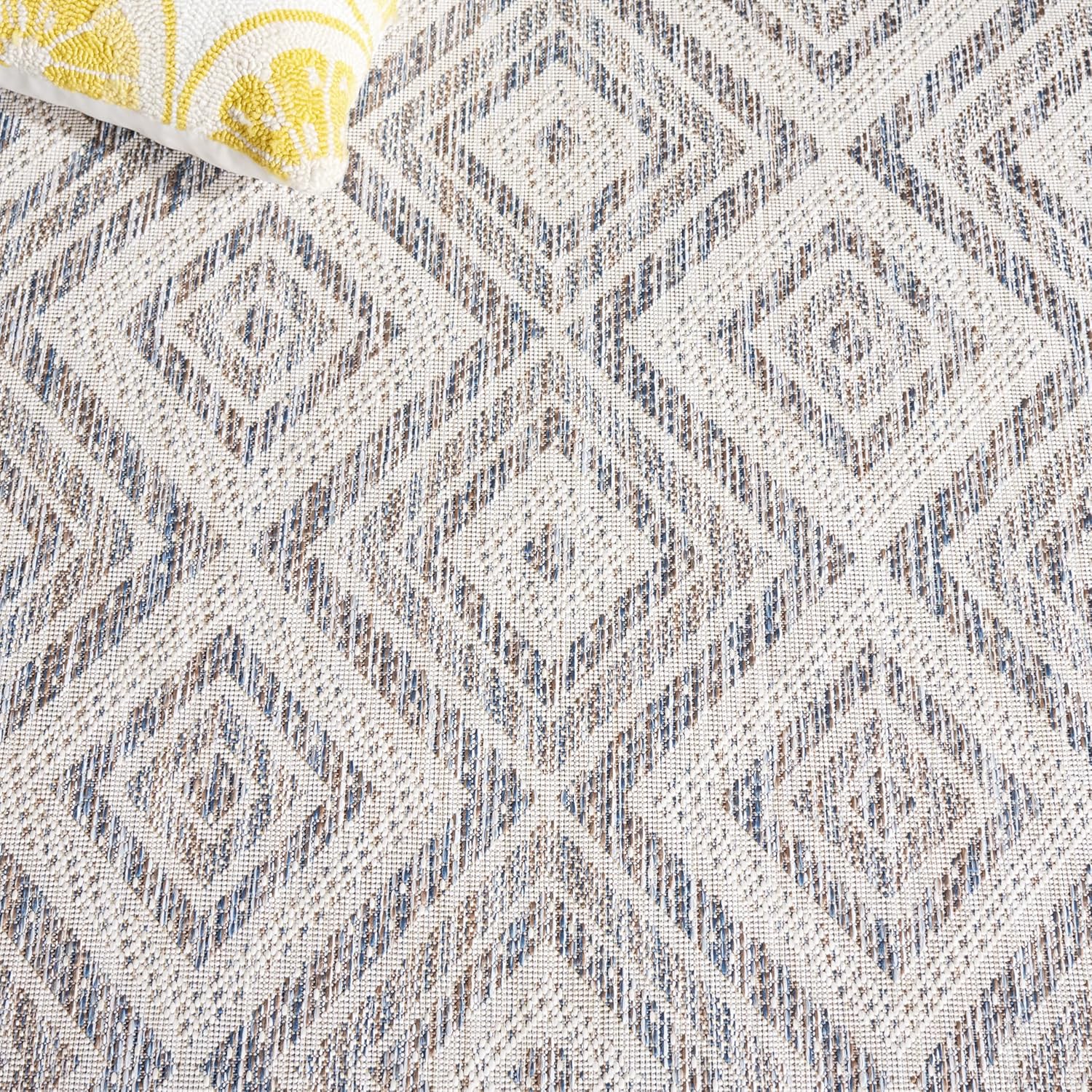 SAFAVIEH Washable Rug Outdoor Courtyard Collection - 4' x 5'7", Ivory Blue & Beige, Non-Shedding & Easy Cleaning, Ideal for Patio, Backyard, Mudroom (CY8998-59221)