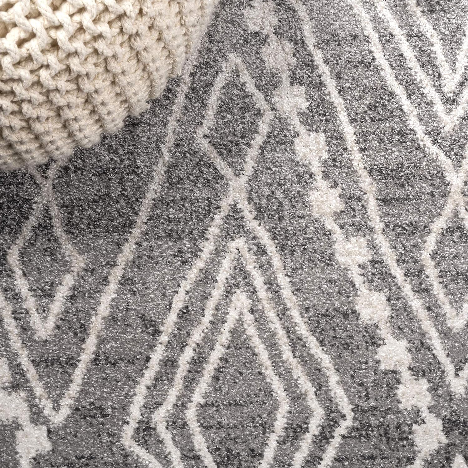 JONATHAN Y Rih Moroccan Style Diamond Gray/Ivory Runner Rug, 2x10, Bohemian, Casual, Easy-Cleaning for Living Room, Bedroom, Kitchen, Pet Friendly, Non-Shedding (MOH306B-210)