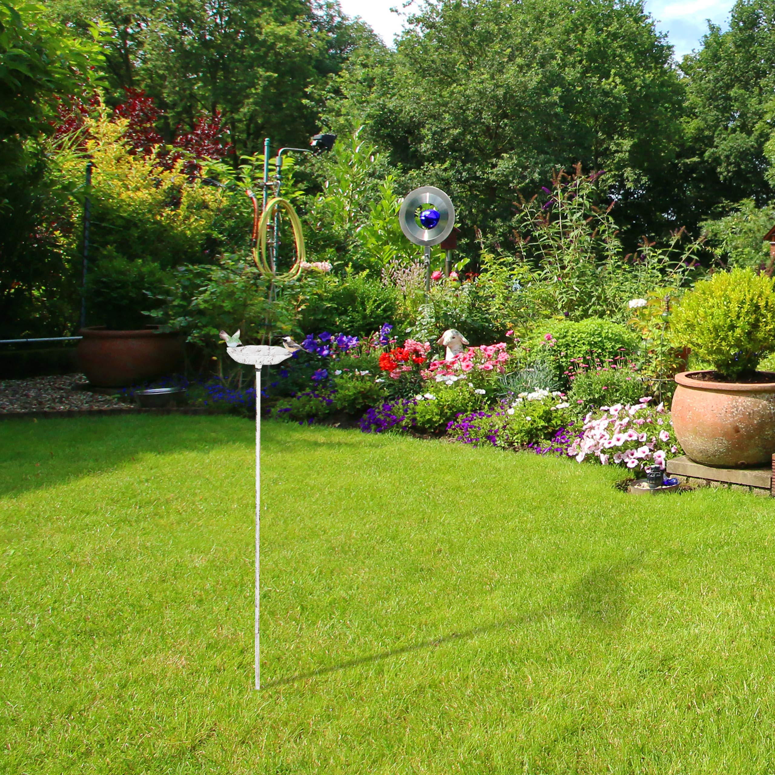 relaxdays Abreuvoir pour Oiseaux en Fonte, avec pic de Terre, Décoration pour Jardin, Mangeoires, 1 m de Hauteur, Blanc