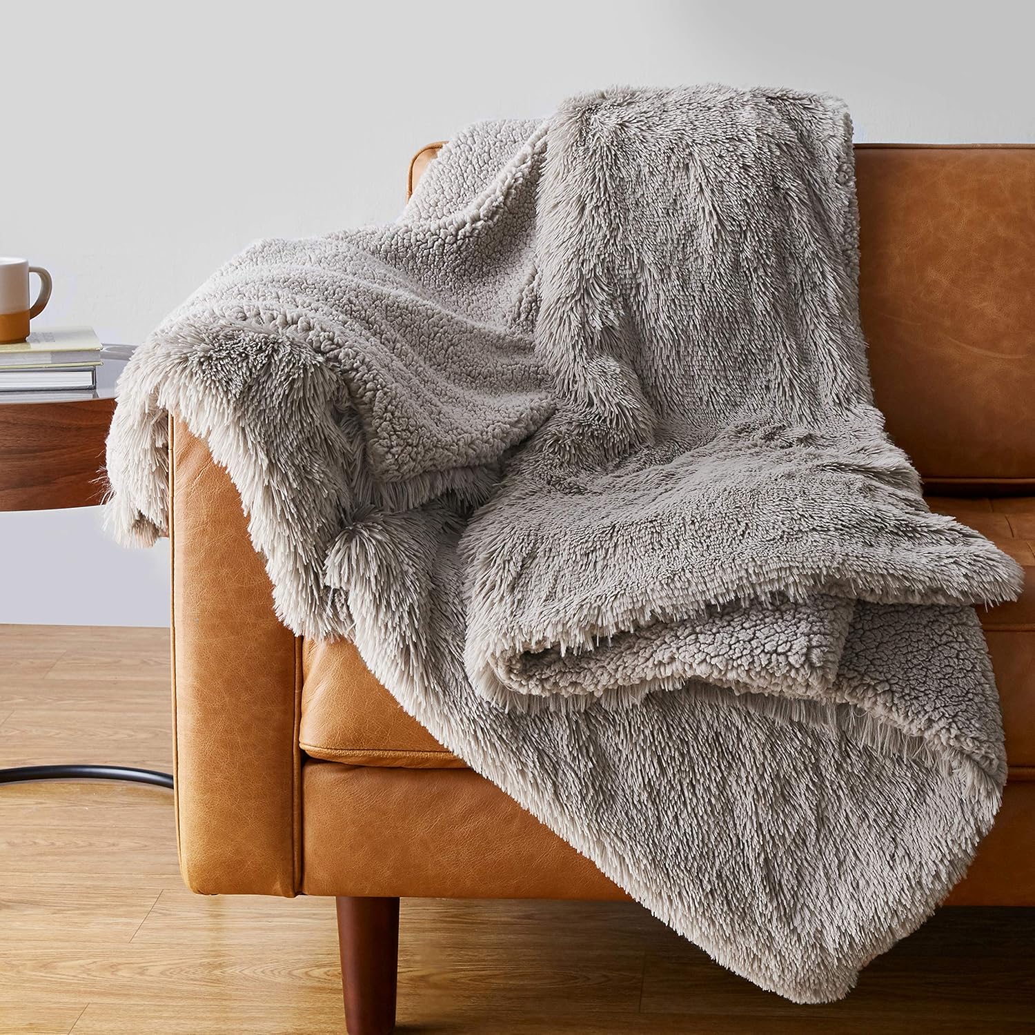 AmazonBasics Shaggy Long Fur Faux Fur Sherpa Throw Blanket, 60"x70