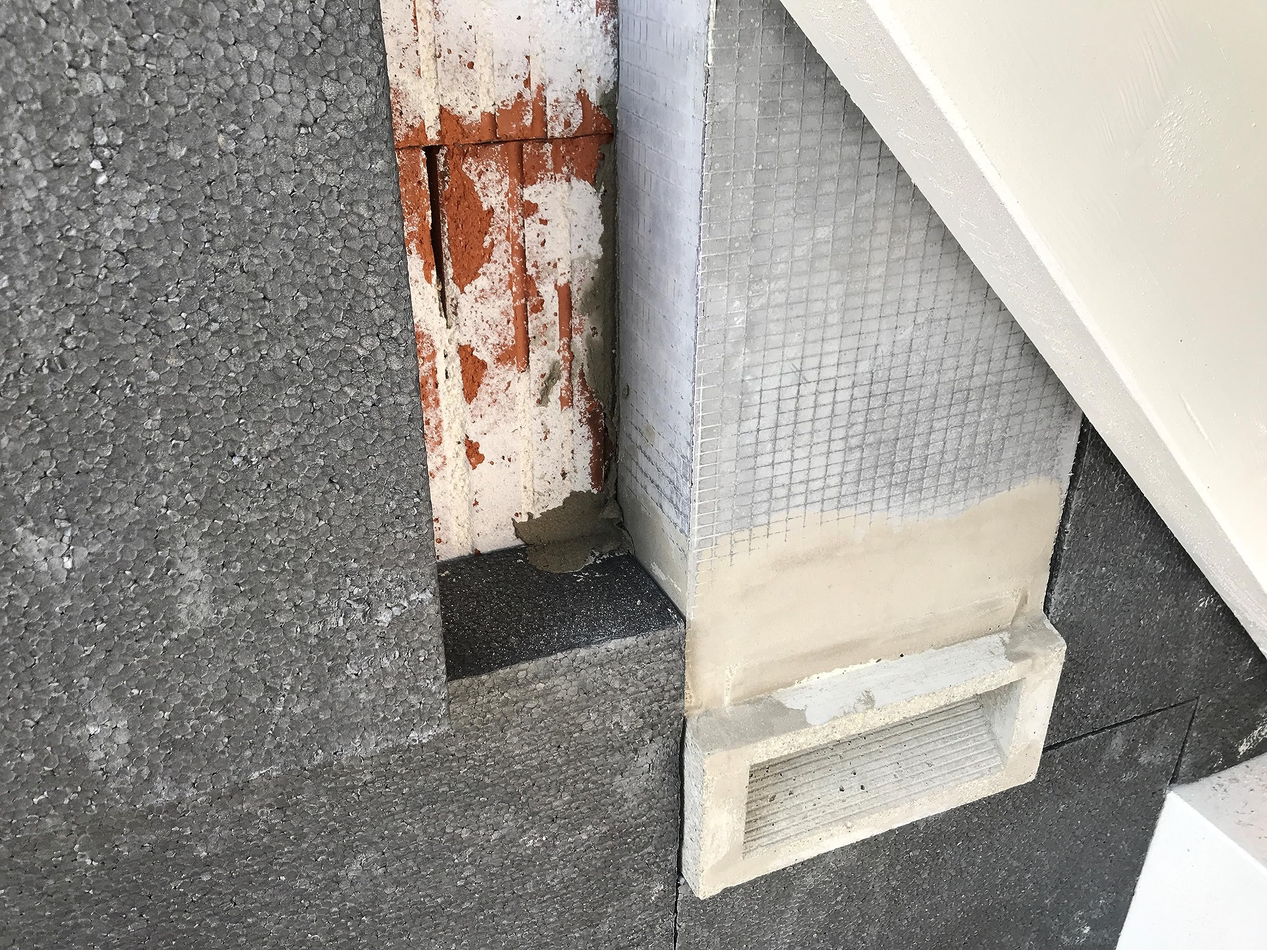Fledermaus Ganzjahres Fassadenkasten Unterputz mit Blende | Fledermausquartier | Fledermauswochenstube | Großraumhöhle | Sommerquartier| Fledermauskasten| Fledermaus-Haus | Selbstreinigend