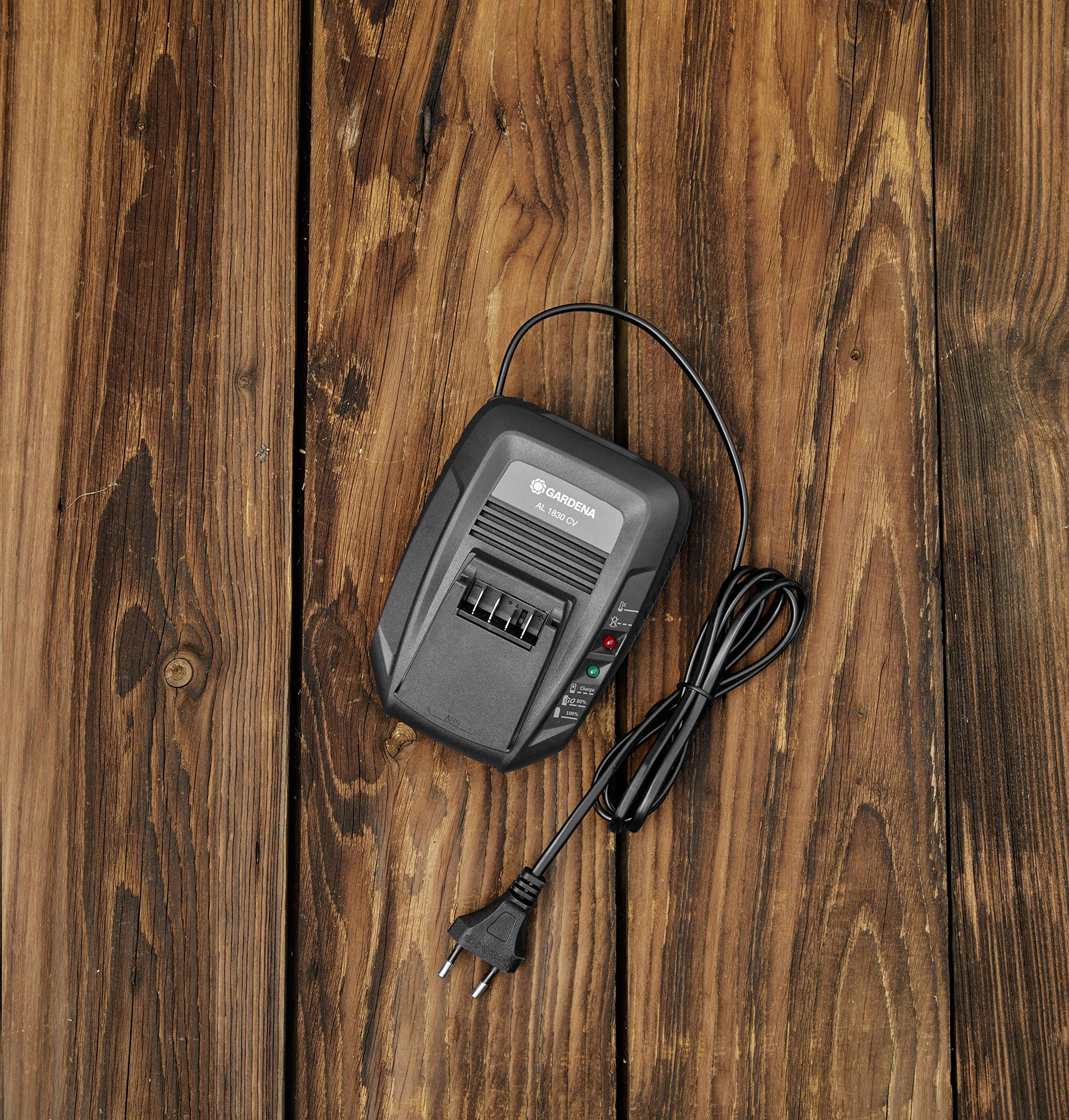 Gardena Cargador rápido AL 1830 CV: adecuado para todas las baterías de POWER FOR ALL 18 V, tiempo de carga de batería de 2,5 Ah 60 minutos, indicador de estado LED para el nivel de batería (14901-20)