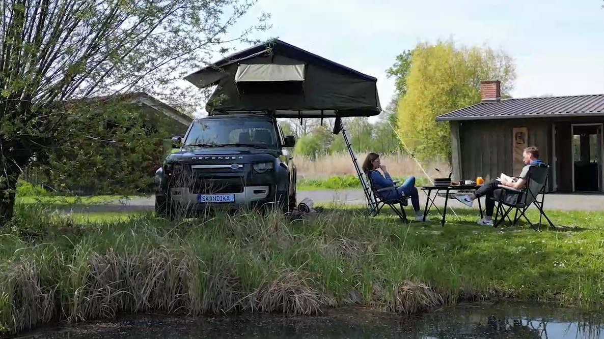 Skandika Dachzelt Freeland XL | Autodachzelt für 3-4 Personen, Autozelt mit Vorzelt, Softcover, wasserfest 2500 mm, Eingang und Fenster mit Moskitonetz