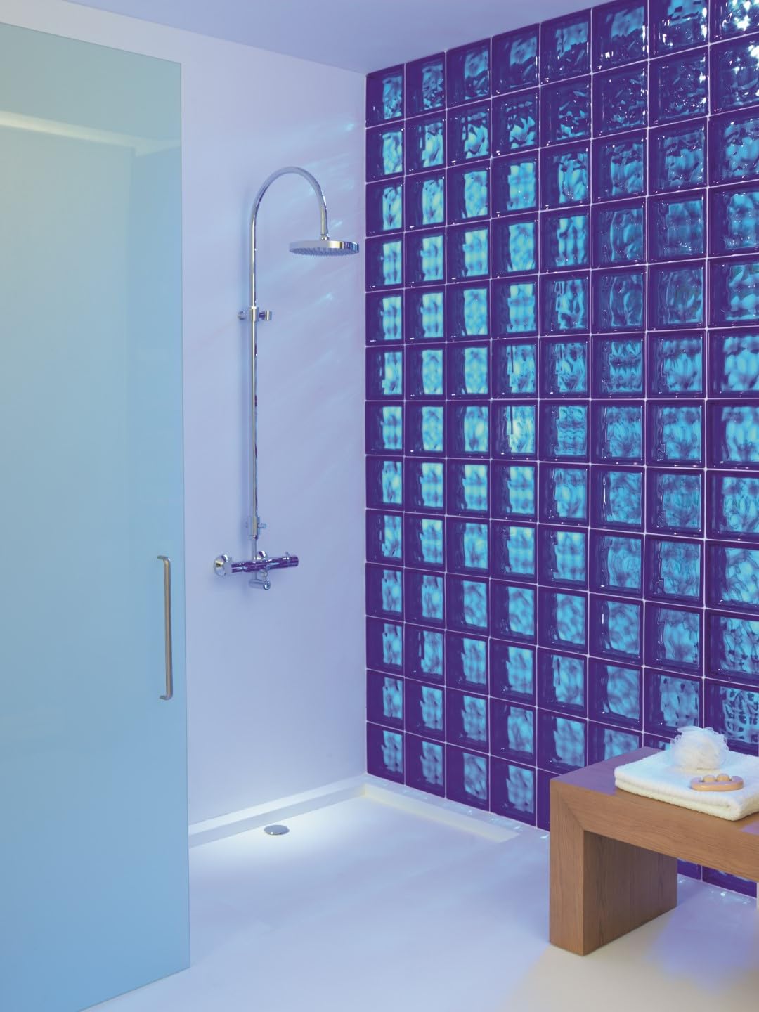 Bloque de vidrio Pavés Smart Ondulado Coloreado en la masa Dark Blue | Dimensión 190x190x80 mm | Euro/pza. 5,80 |Unidad de venta: una caja de 6 pzas.