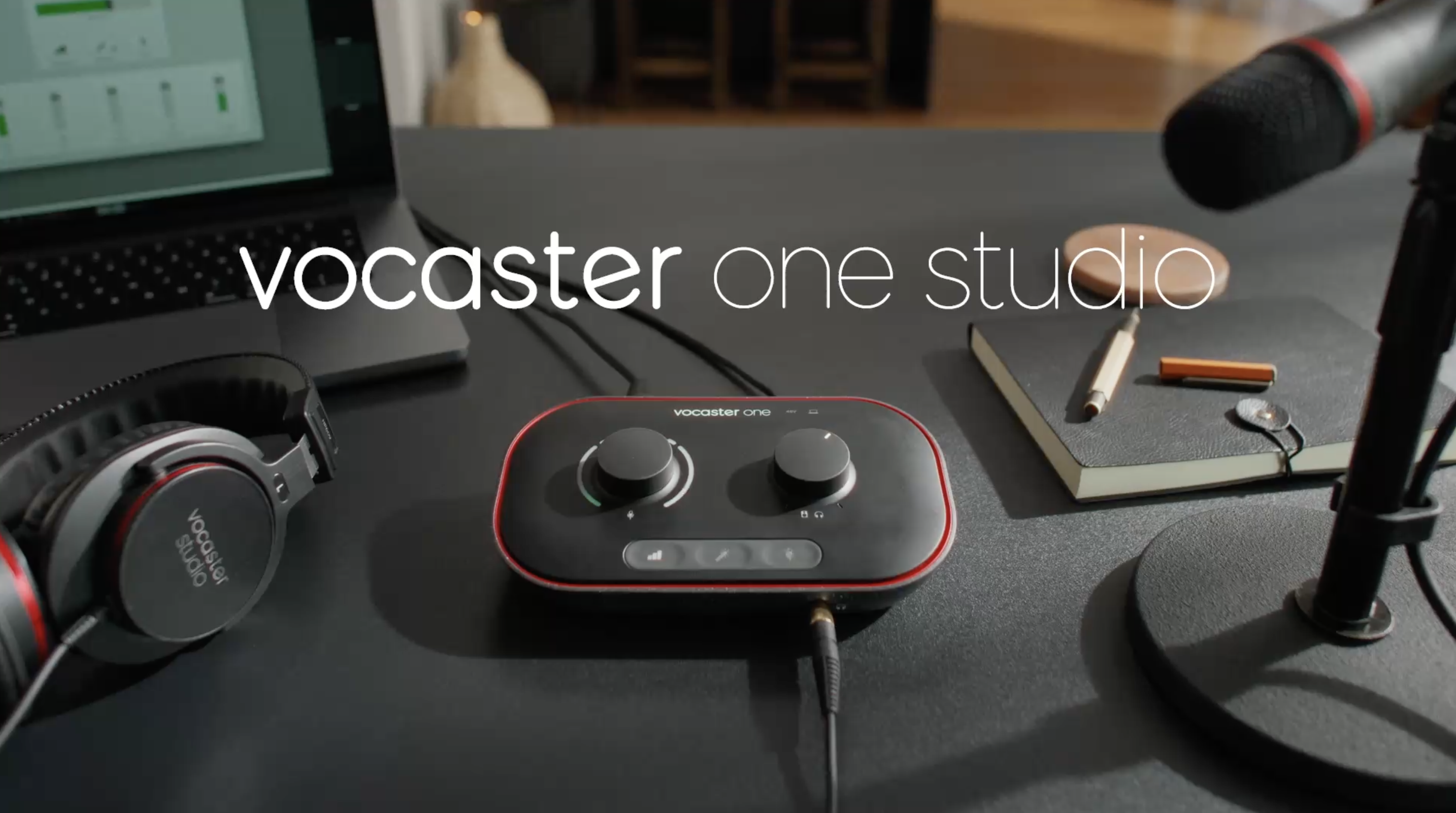 Focusrite Vocaster One Studio 新品未使用 Focusrite Vocaster One Studio — interface d'enregistrement