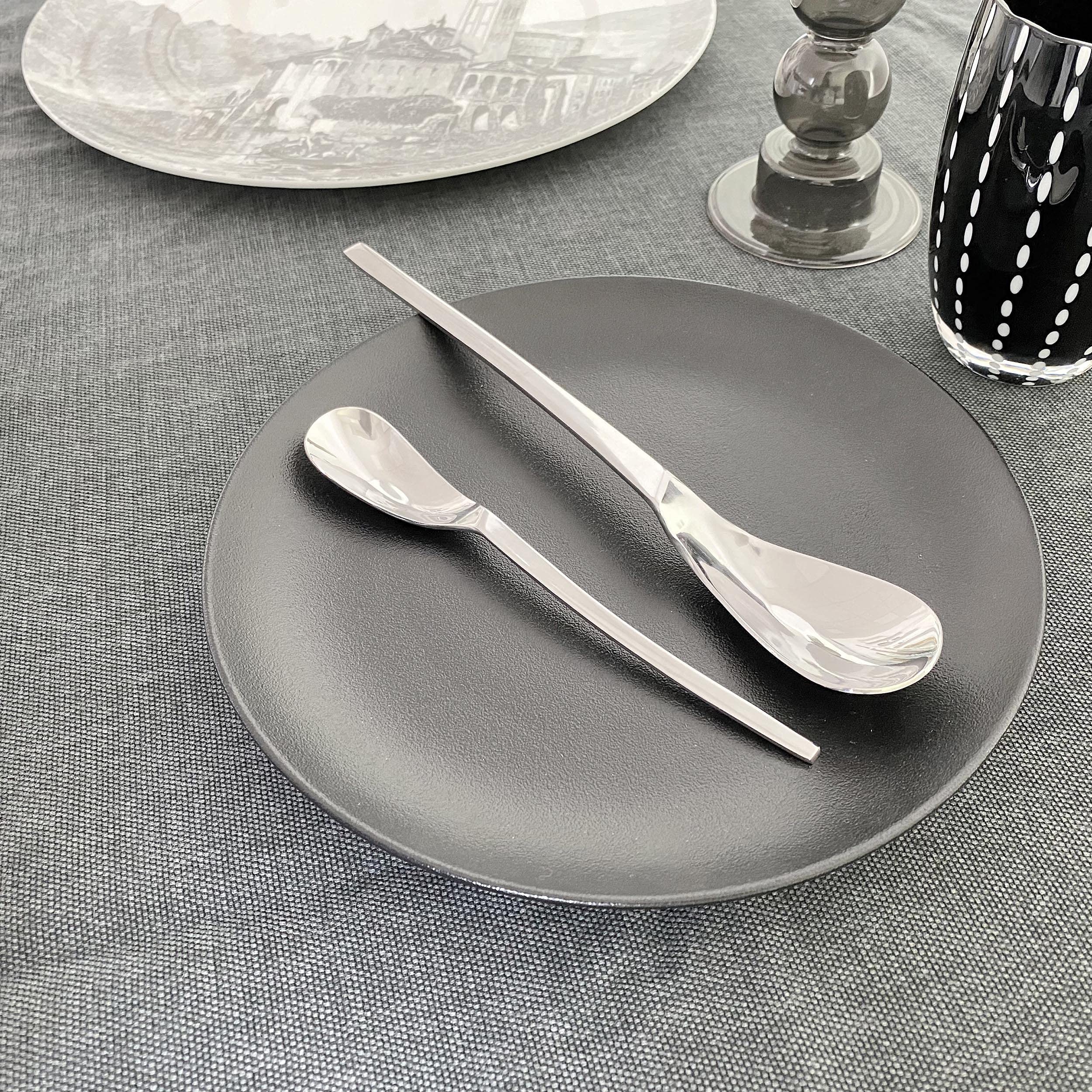 Pintinox 24-teiliges Besteck-Set, Serie Archi, aus nickelfreiem Edelstahl, Geschenkschachtel