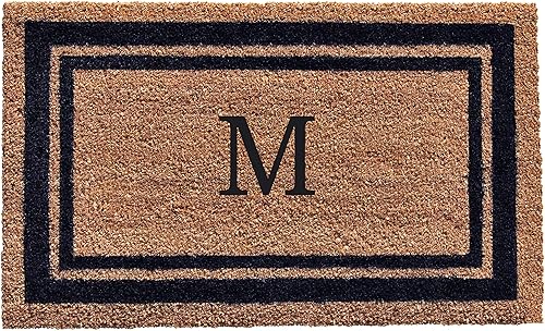 Calloway Mills 153002436M - Felpudo con monograma de 24 x 36 pulgadas, borde azul oscuro (letra M) disponible en Yaxa Peru