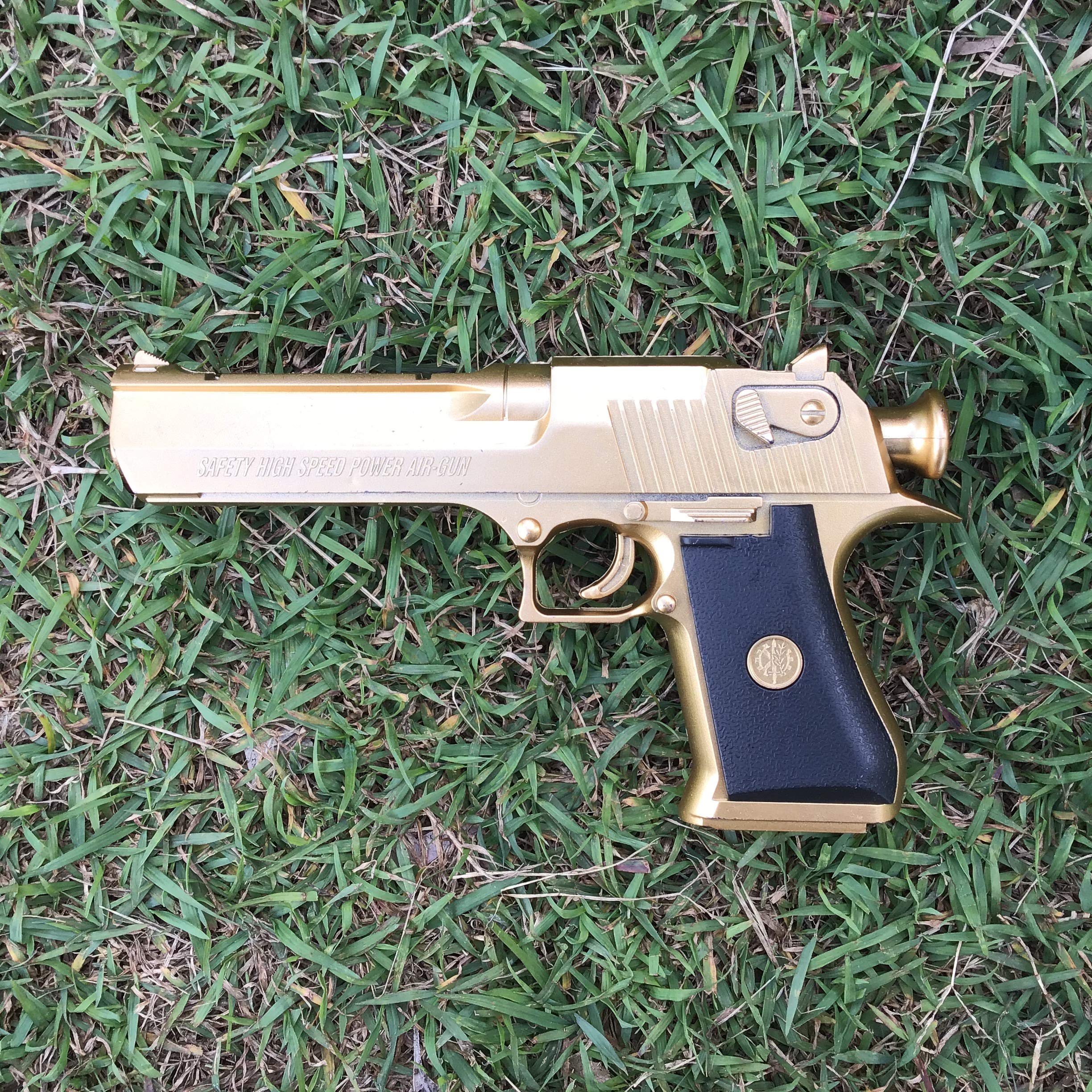 Backyard Blasters Golden Desert Eagle Toy Foam Dart Gun