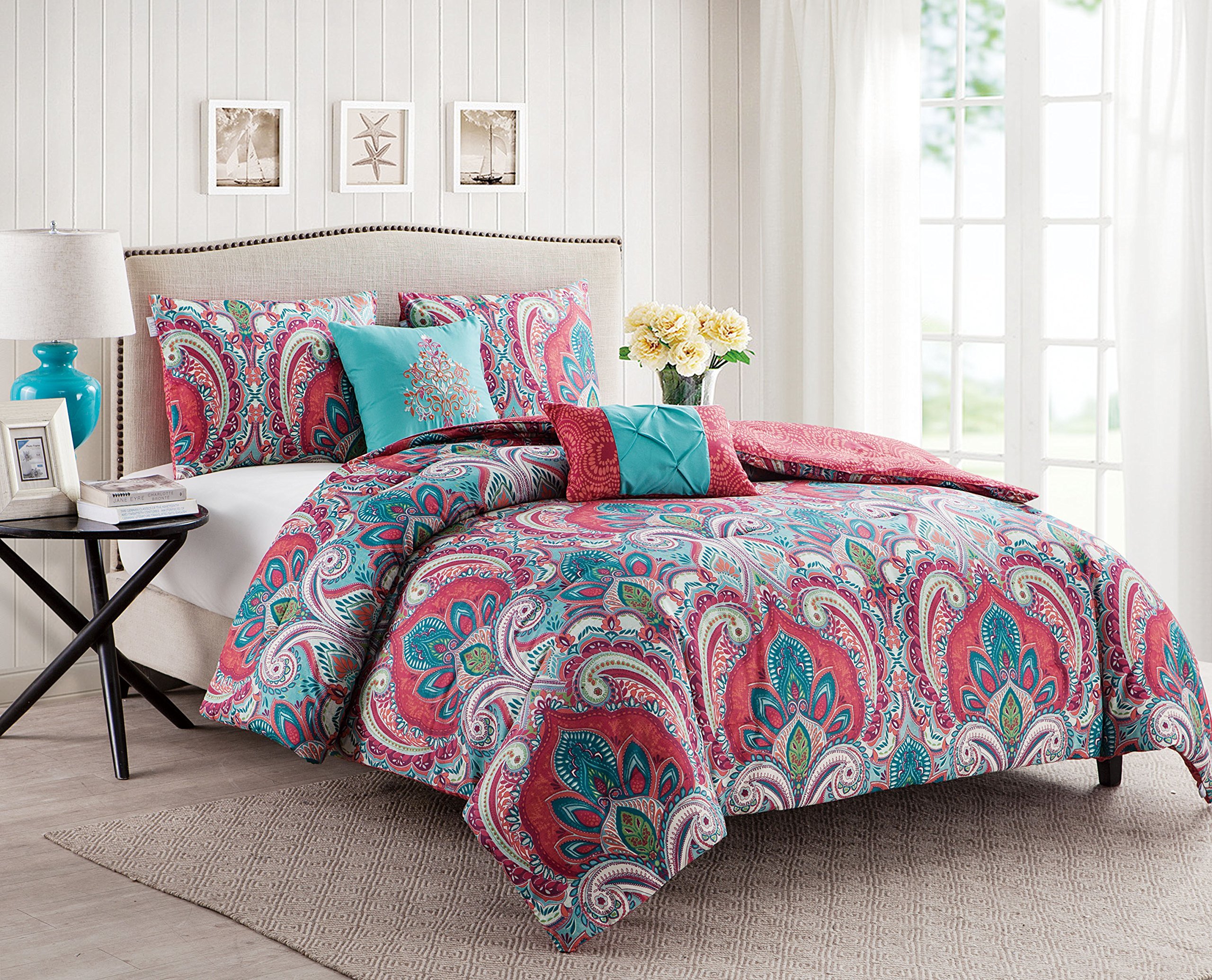 VCNY Home - Quilt Set, 5-Piece Paisley Bedding with Matching Shams & Decorative Pillows, Reversible, Boho Home Decor (Casa Re'al Collection, Full/Queen)