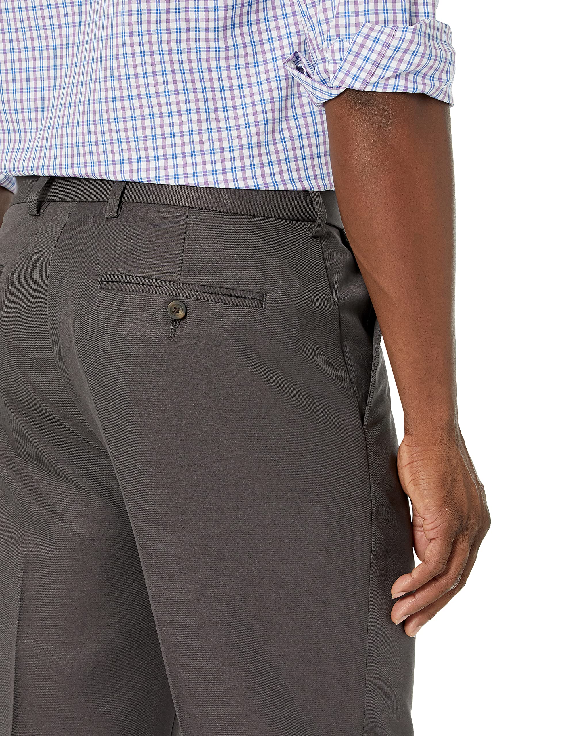 Amazon Essentials Pantaloni da Abito Senza Pinces con Vita Espandibile in Vita e Vestibilità Classica Uomo