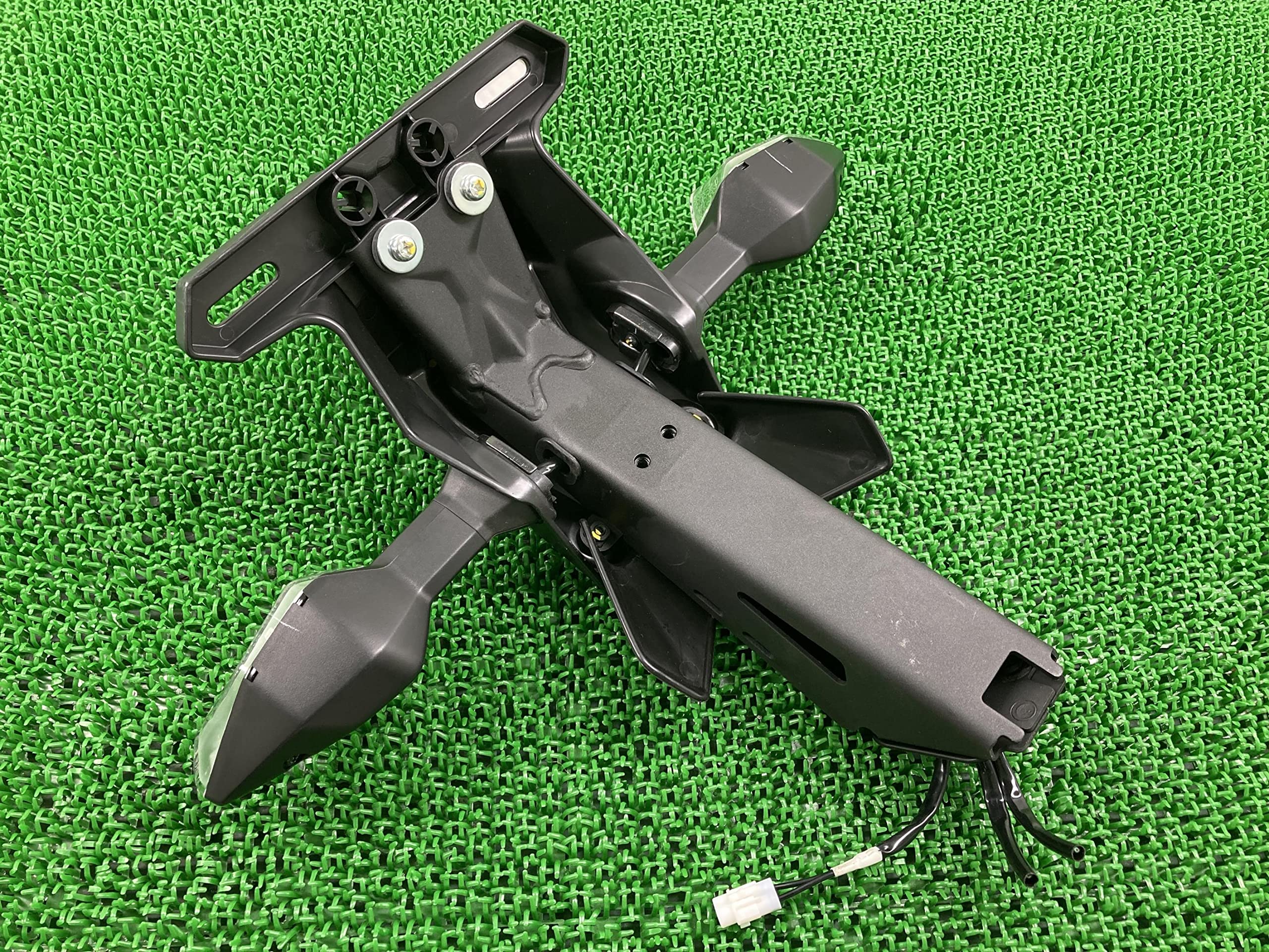 ZX-25R リアフェンダー 35019-0670 カワサキ 純正 中古 バイク 部品