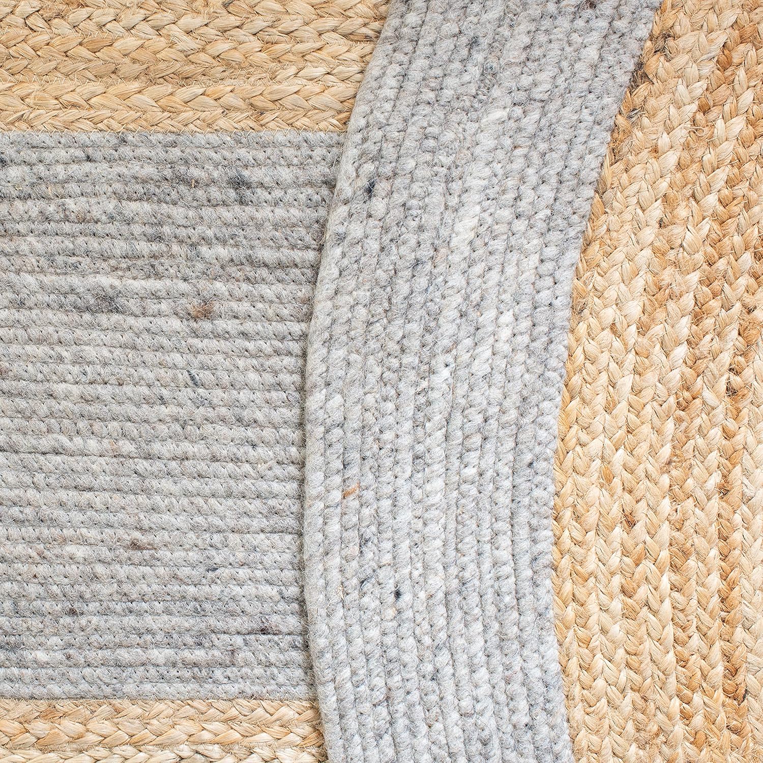 SAFAVIEH Braided Collection 4' Round Silver / Natural BRD910G Handmade Country Cottage Reversible Jute Area Rug