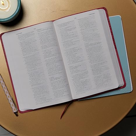 NKJV, Thinline Bible, Leathersoft, Black, Red Letter, Comfort Print: Holy Bible, New King James Version