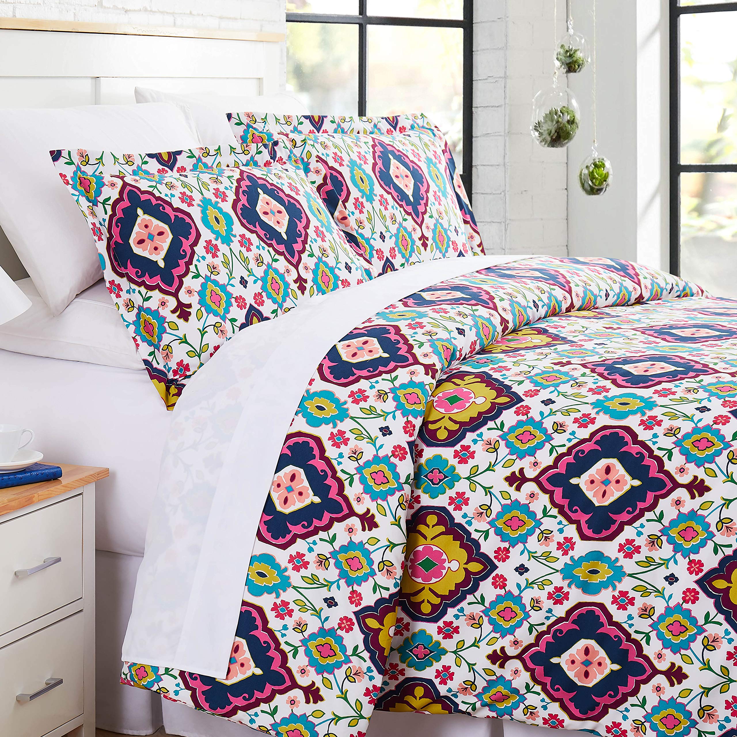 SouthShore FINE LIVING Grace Collection - Premium Quality, Soft, Wrinkle, Fade, & Stain Resistant, Easy Care, Oversized Duvet Cover Set, Full / Queen