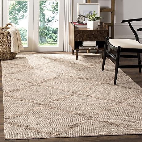 SAFAVIEH Montauk Collection Diamond Pattern Area Rug for High Traffic Living Rooms and Bedrooms