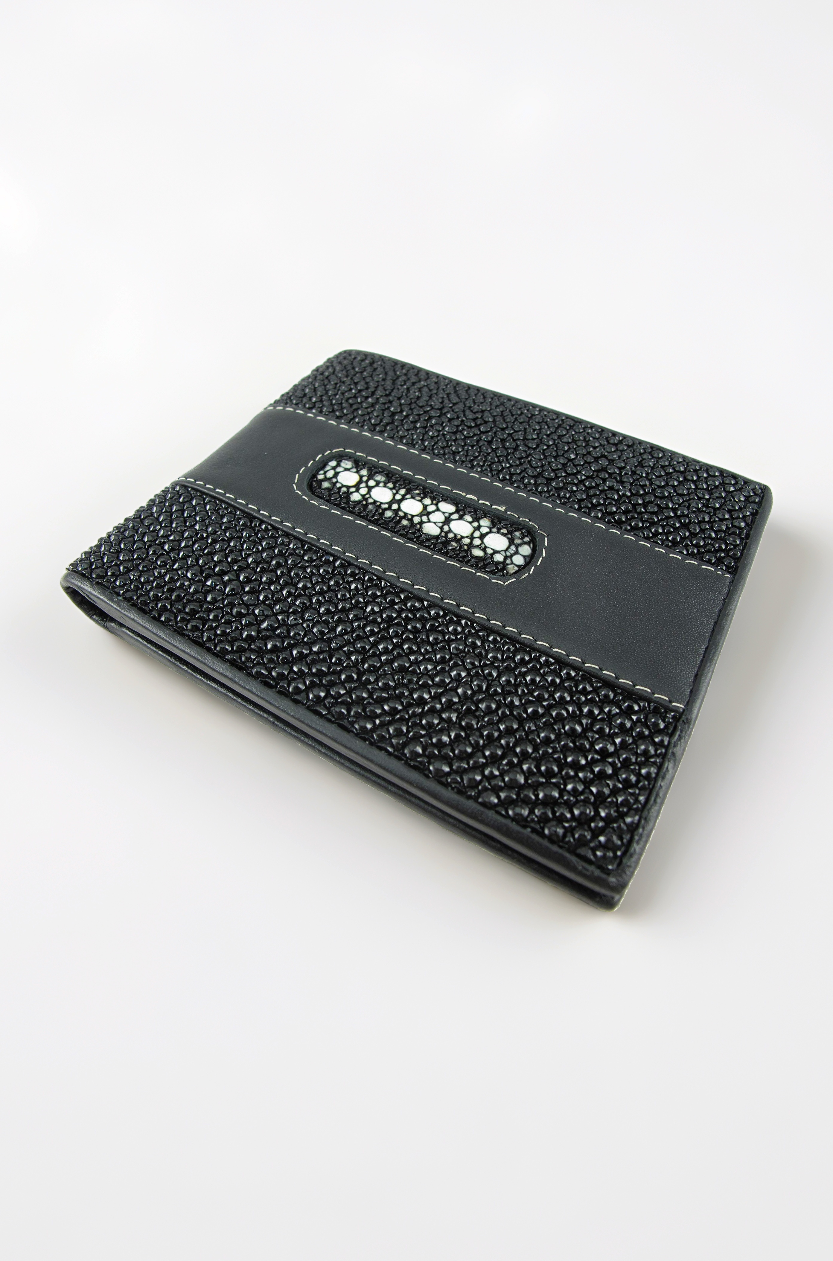 Genuine Row Diamond Stingray Skin Leather Bifold Wallet Black