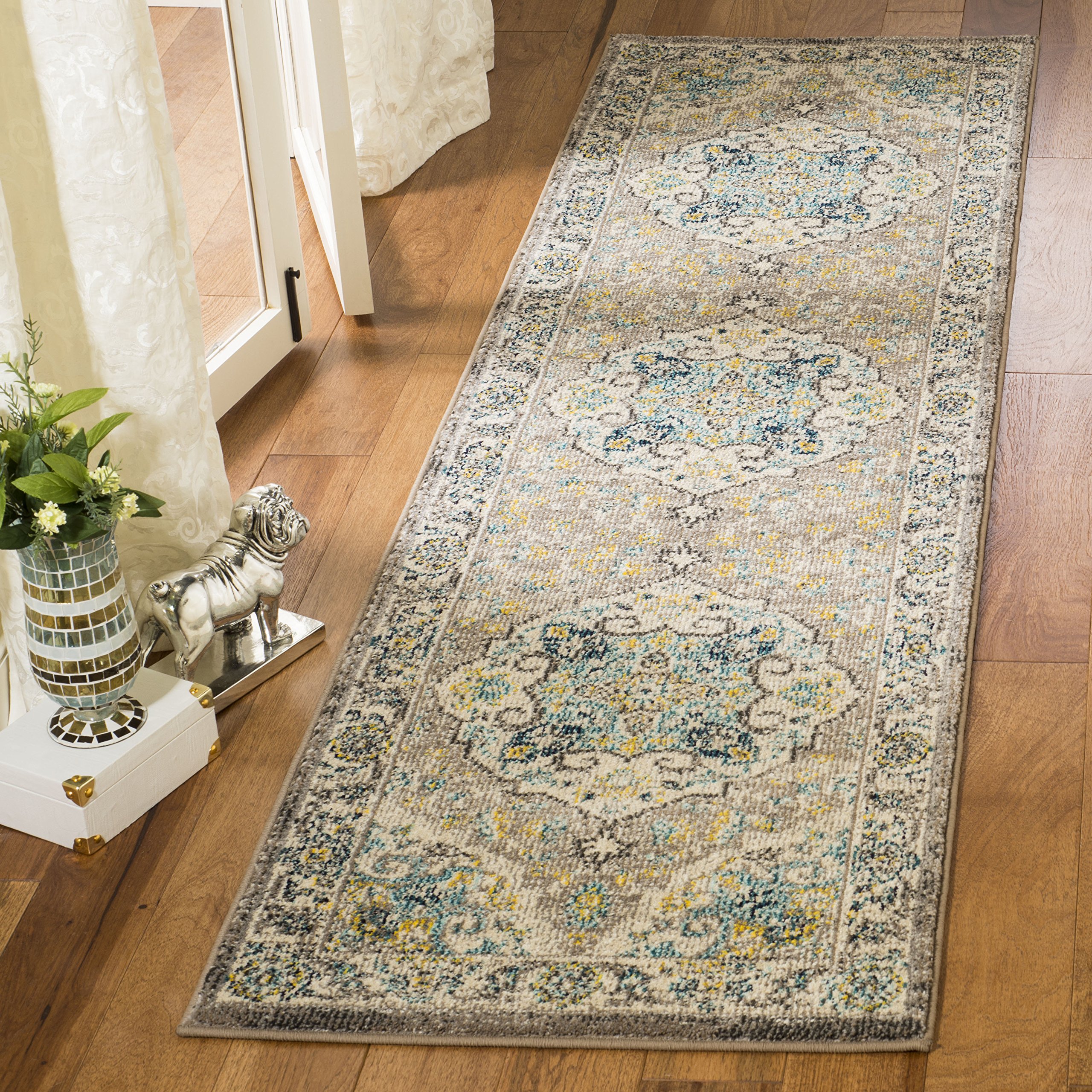 SAFAVIEH Phoenix Collection Runner Rug - 2'3