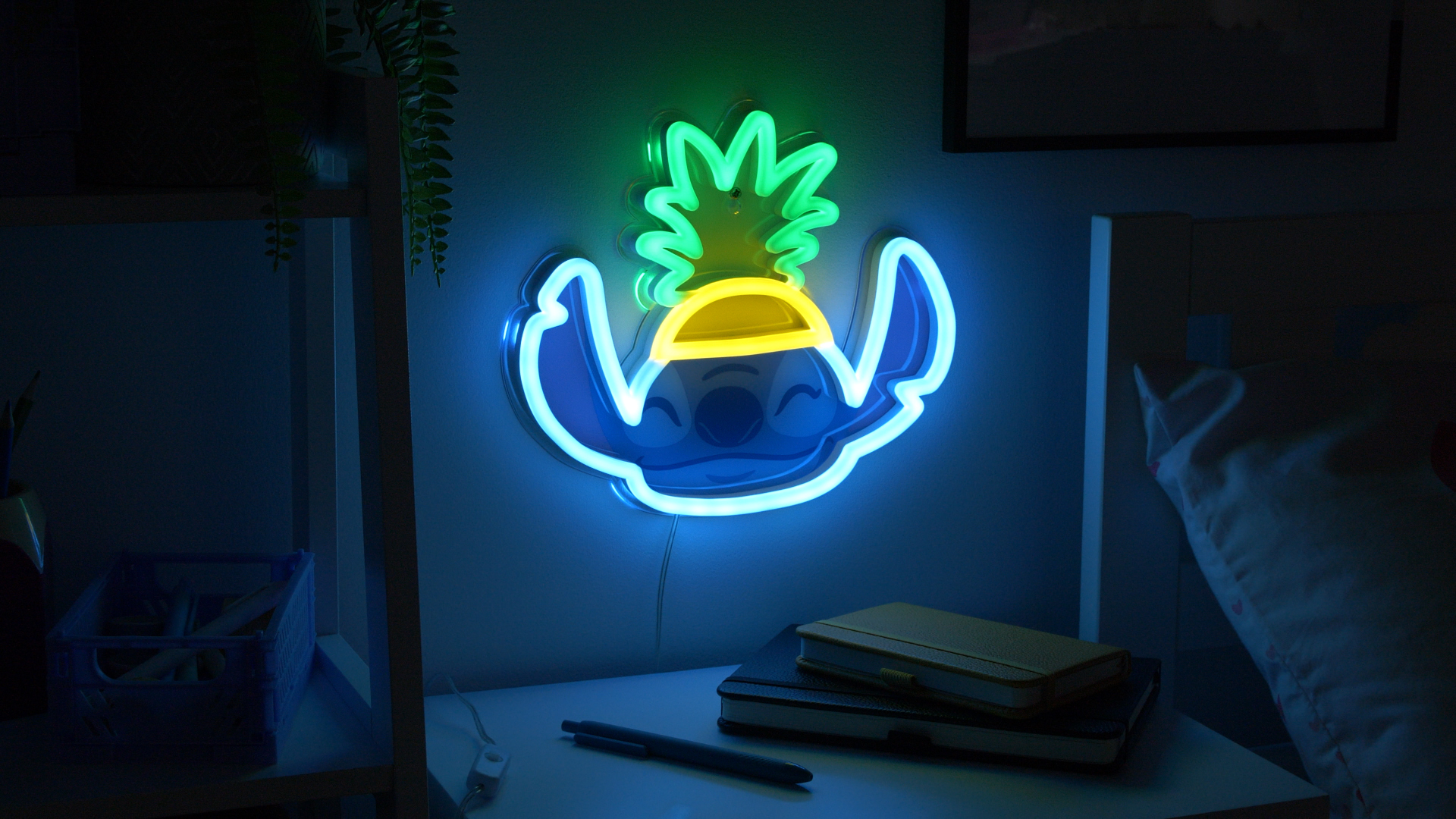 Paladone Lilo & Stitch Pineapple LED Neon Wall Light, Officially