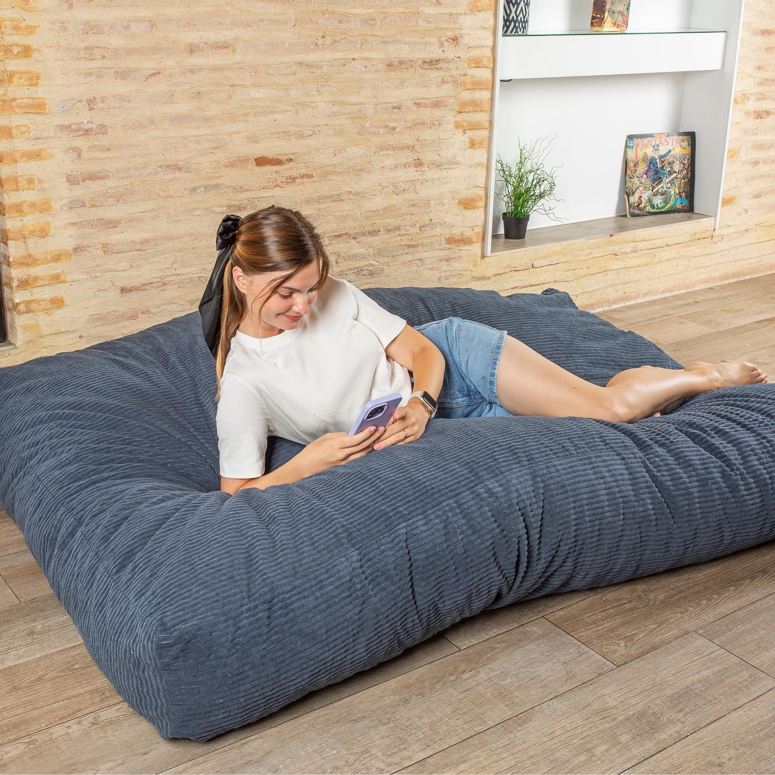 bananair - Pouf Lit Convertible en Velours Côtelé – Transformable en Matelas d’Appoint Ultra Confortable, Rembourrage en Mousse – Pouf Salon/Chambre Utilisable en Futon/Matelas de Sol (Bleu Nuit)