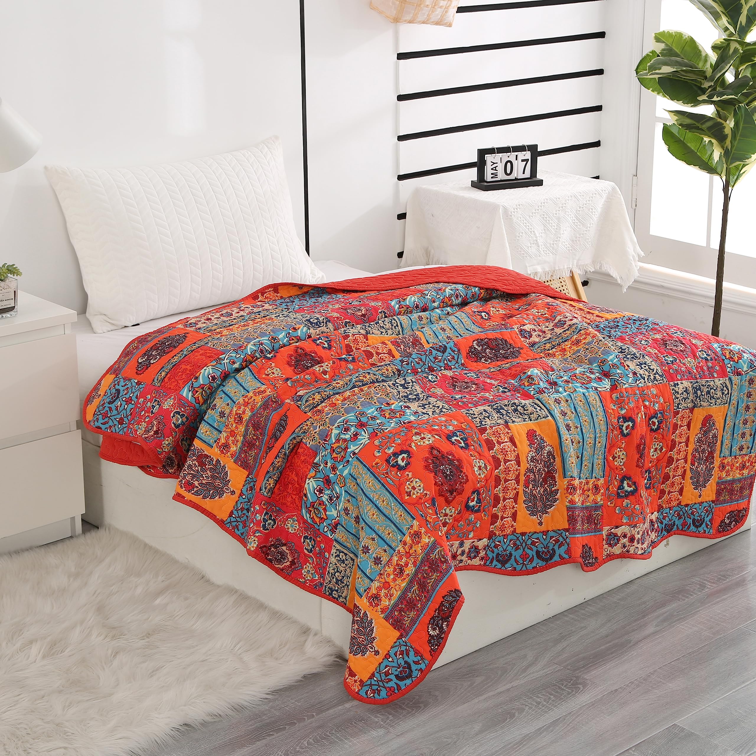 Qucover Tagesdecke Shabby chic 140 x 200 cm Patchwork Bettüberwurf 150x200 aus Baumwolle Gesteppte Decke für Einzelbett, Patchworkdecke, Boho Decke, Sofa Überwurfdecke