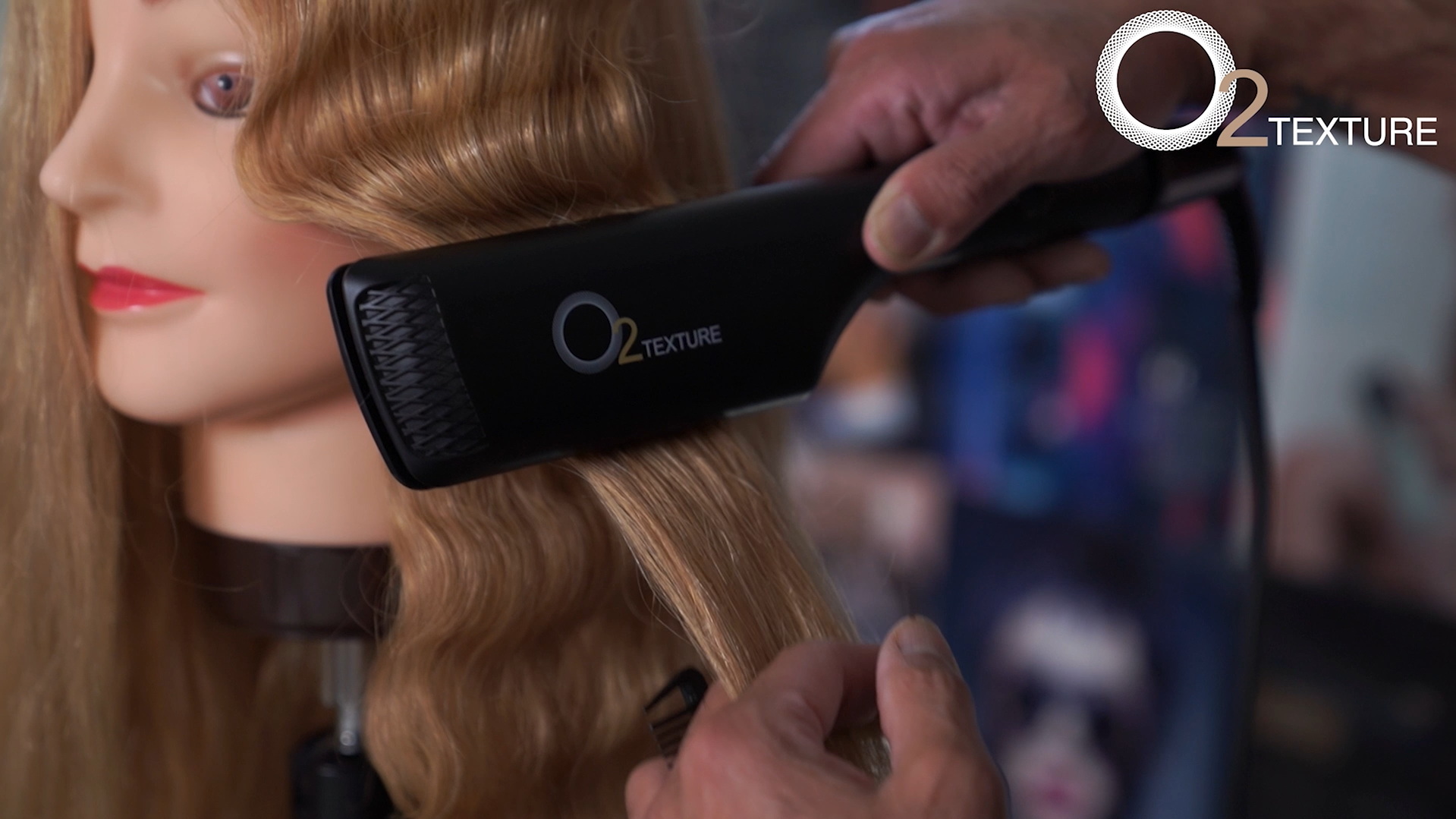 Amazon.com: Titanium Ceramic Double Waver – 02TEXTURE Professional