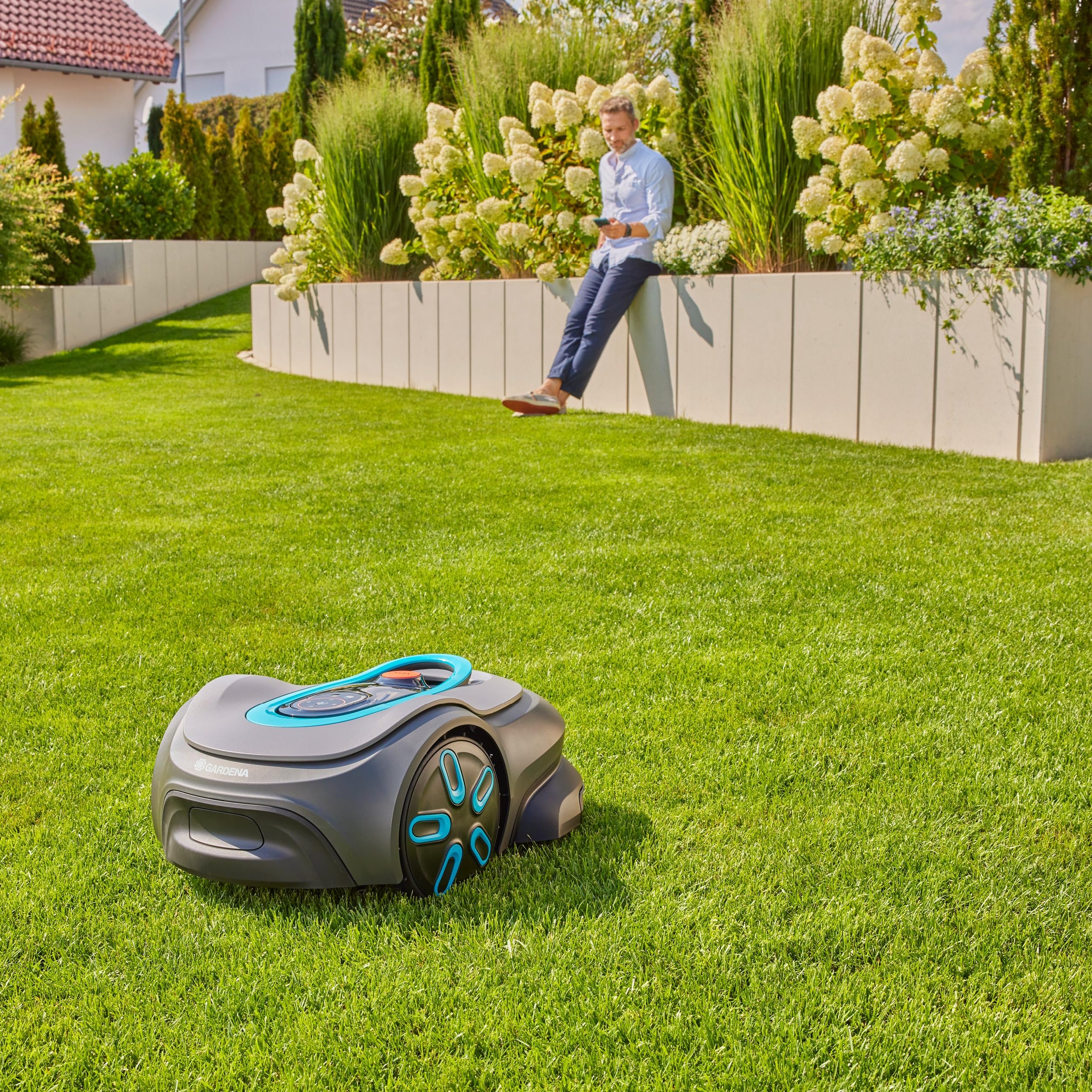 Gardena robot tagliaerba smart SILENO max 800 m², per prati fino a 800 m², LONA Intelligence, Trim-to-Edge, DuoConnect, funzionamento silenzioso, controllo tramite app (19901-26)
