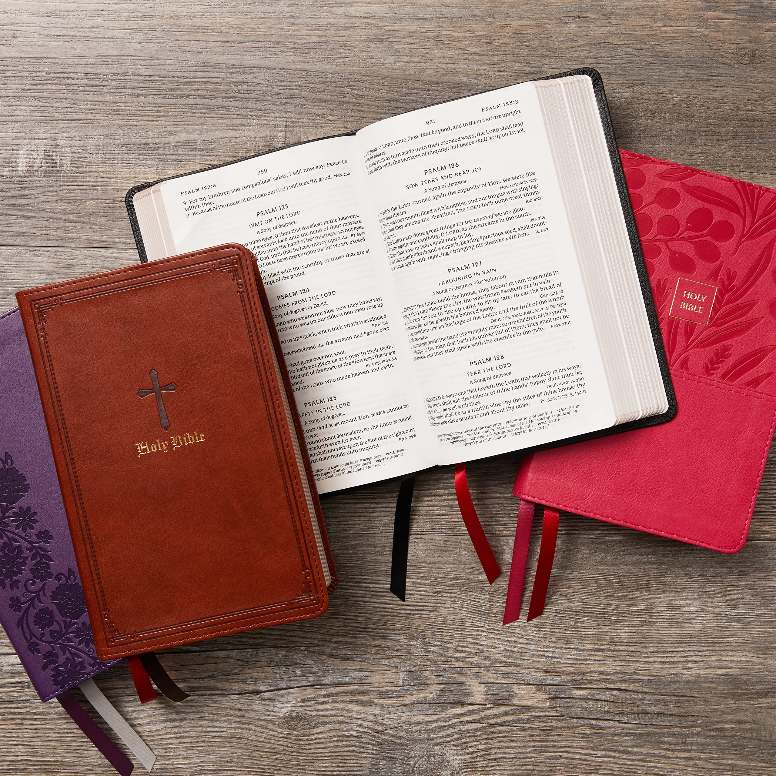 KJV Holy Bible: Large Print Single-Column with 43,000 End-of-Verse Cross References, Brown Leathersoft, Personal Size, Red Letter, Comfort Print: King James Version: Holy Bible, King James Version