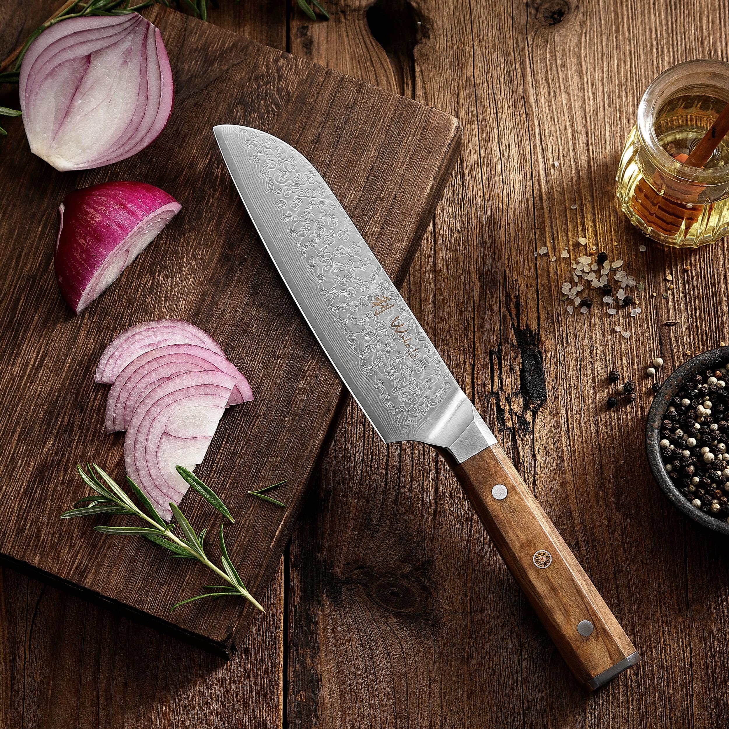Wakoli Oribu Santokumesser 18 cm aus 67 Lagen Damaststahl mit VG10 Kern | Full Tang mit Olivenholzgriff, beidseitiger 15° V-Schliff, 60 ± 2 HRC, für Fleisch, Fisch und Gemüse, inklusive Geschenkbox