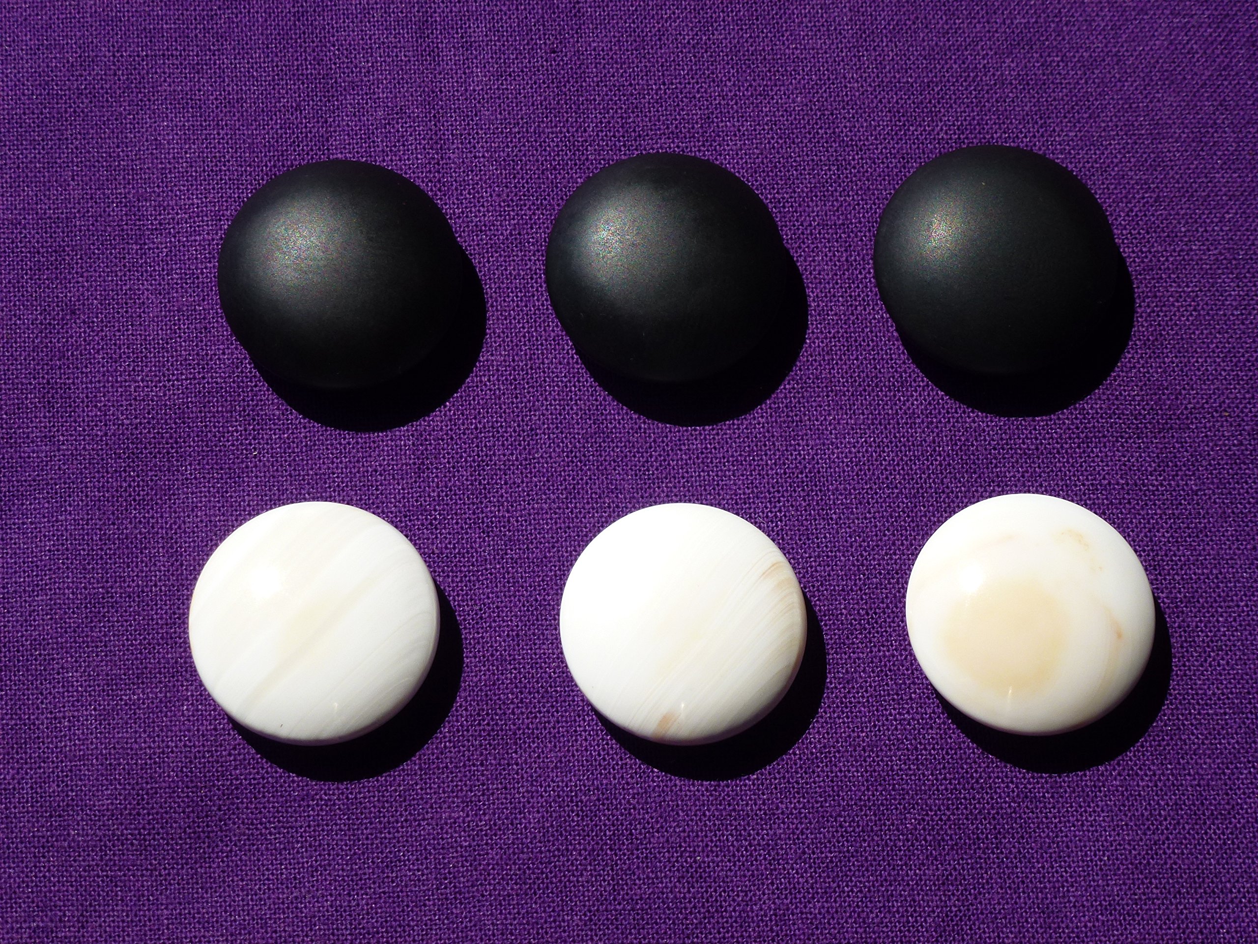 Amazon | 【幻の碁石】日向特産蛤碁石 紅花印 33号 9.2ミリ | 囲碁