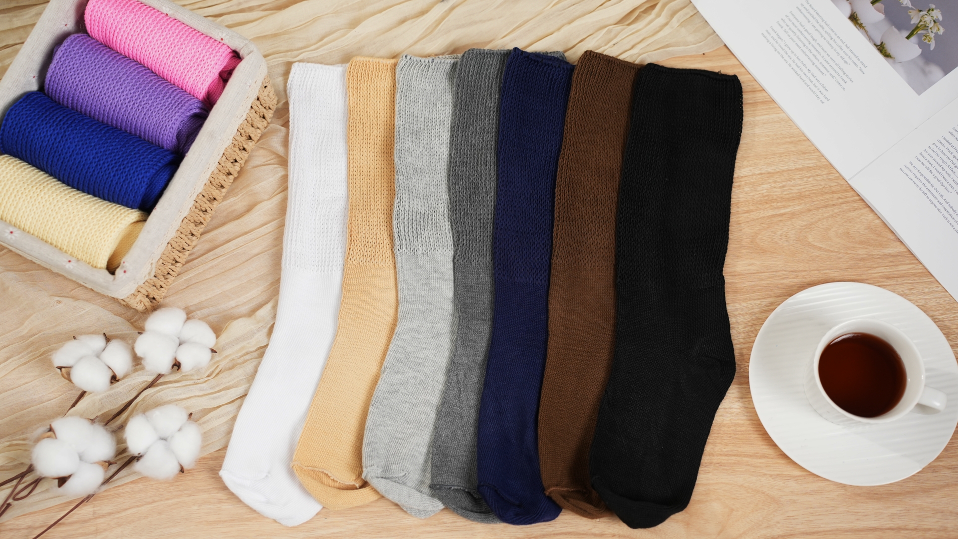 Amazon.com: Bunnycool 4 Pairs Extra Wide Socks Swollen 30